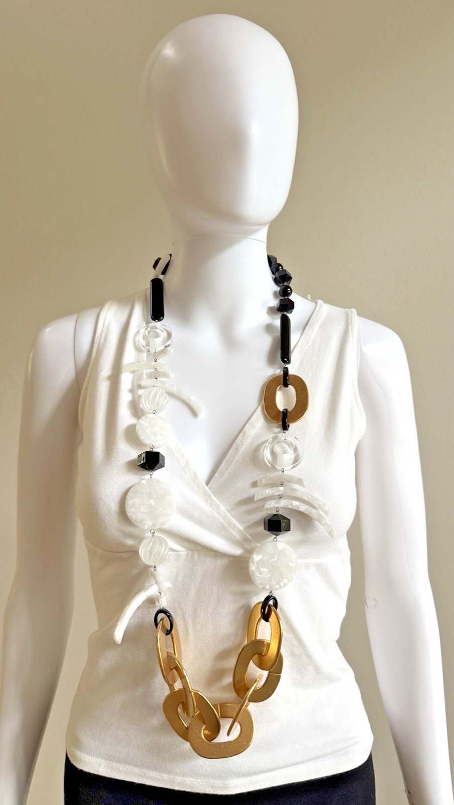 ANGELA CAPUTI Multicolor Long Chain Beaded Resin Necklace
