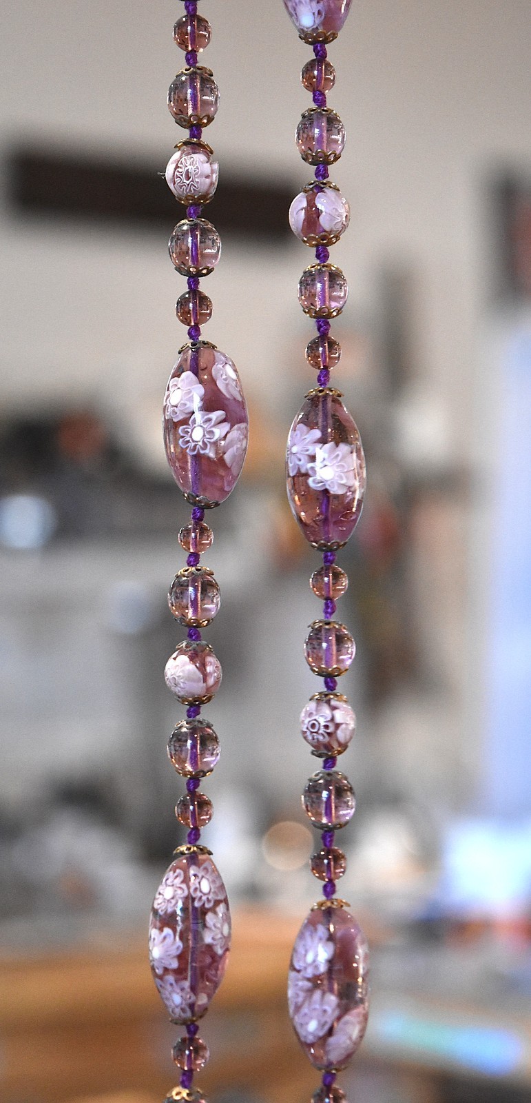 Vtg Venetian Murano Lavender Millefiori Glass Beaded Hand Knotted Necklace