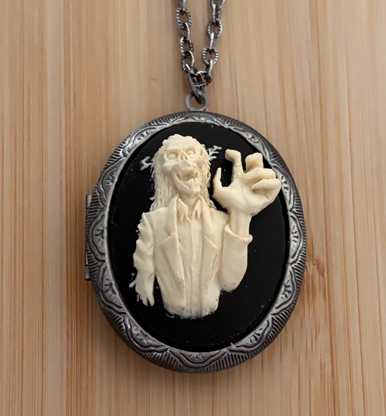 ZOMBIE 3-D CAMEO LOCKET NECKLACE Goth Photo Pillbox Stash Pendant Undead Walker