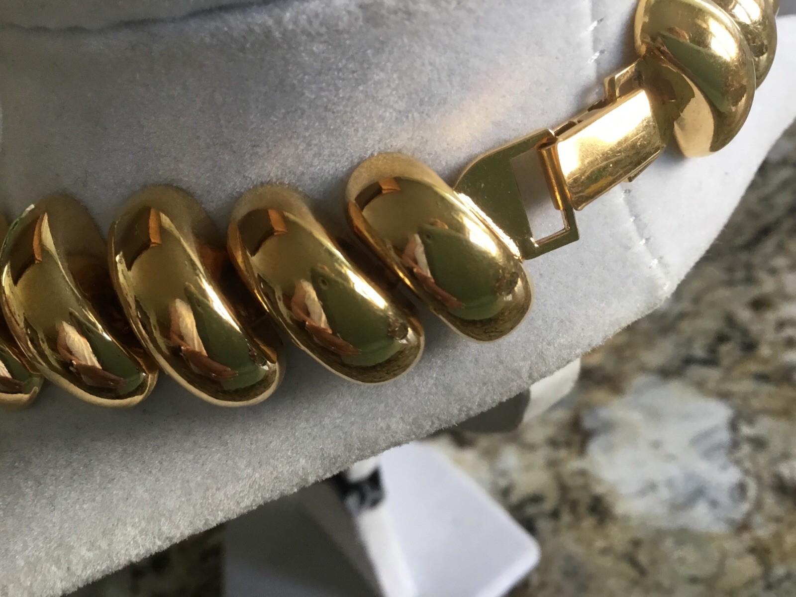 NAPIER Gold Tone Choker Necklace 16” Excellent Condition!