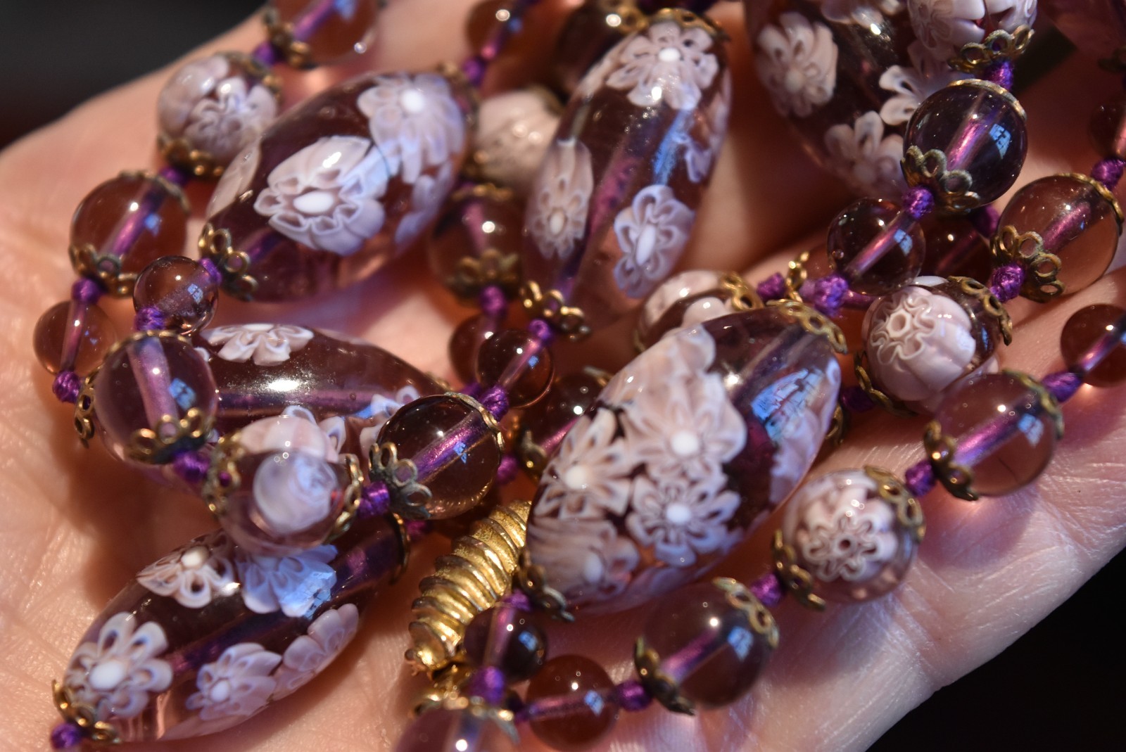 Vtg Venetian Murano Lavender Millefiori Glass Beaded Hand Knotted Necklace