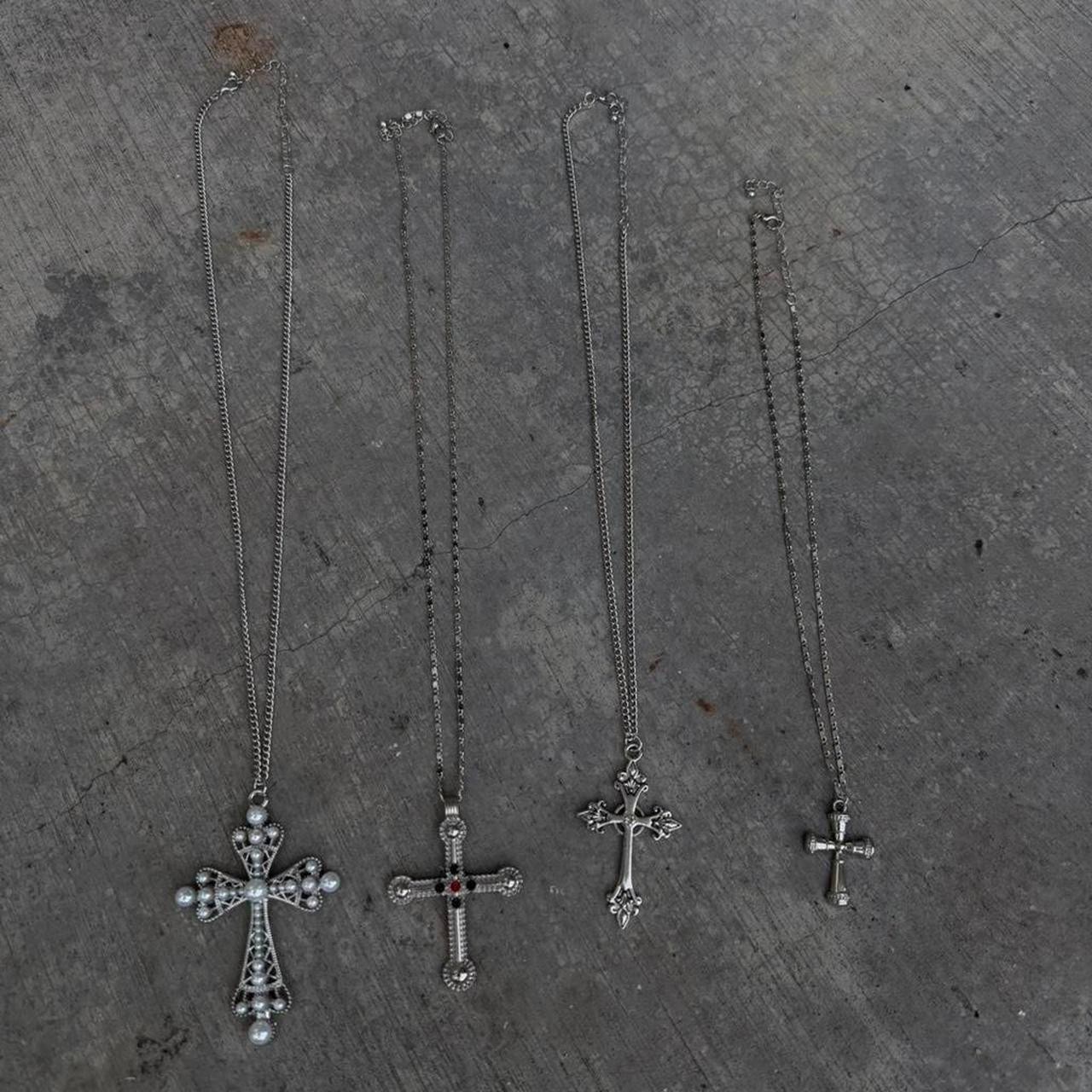 Hip-hop pearl cross pendant necklace with a metallic-finish chain. 4pc