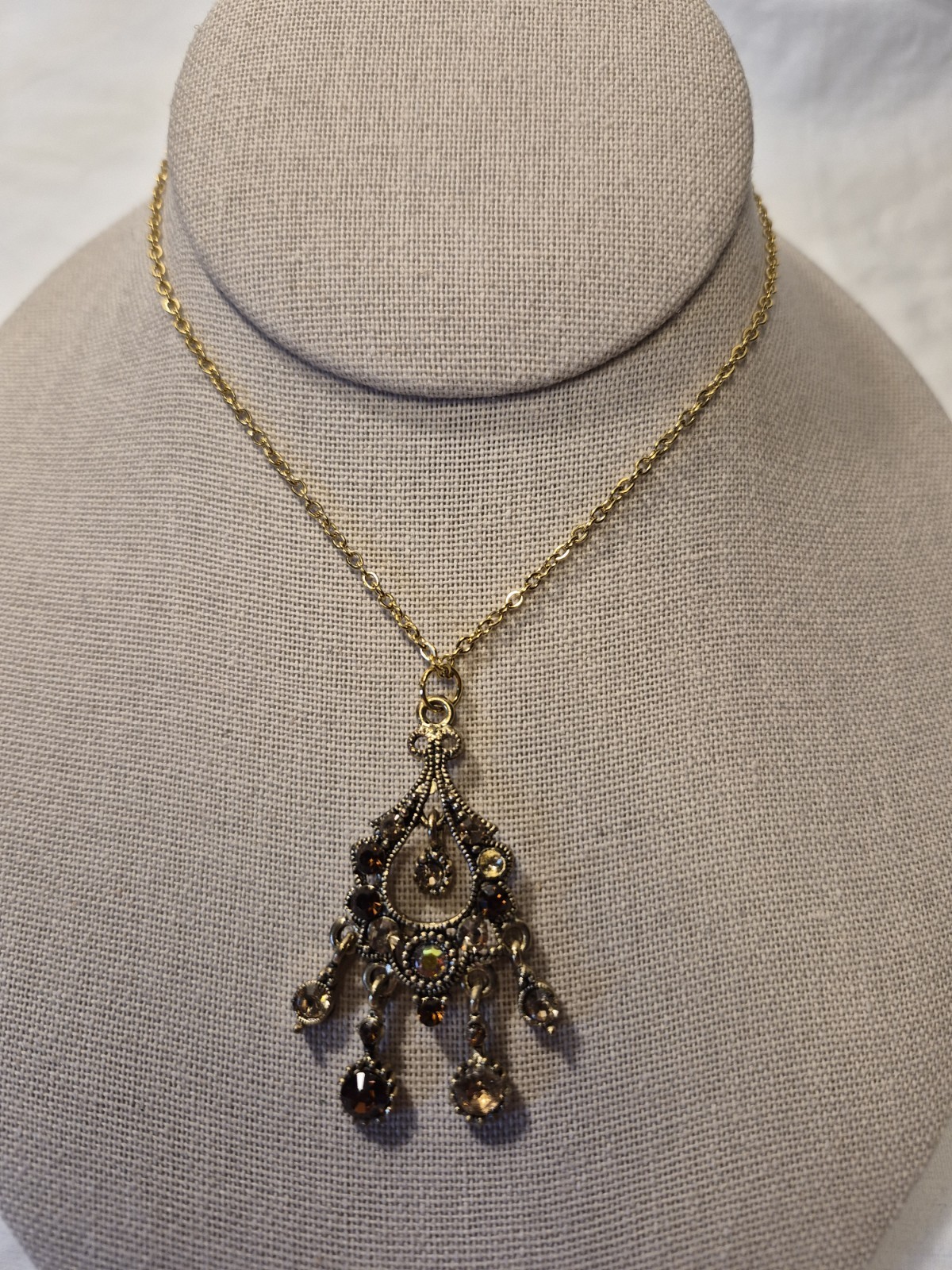 Necklace Lot (10)