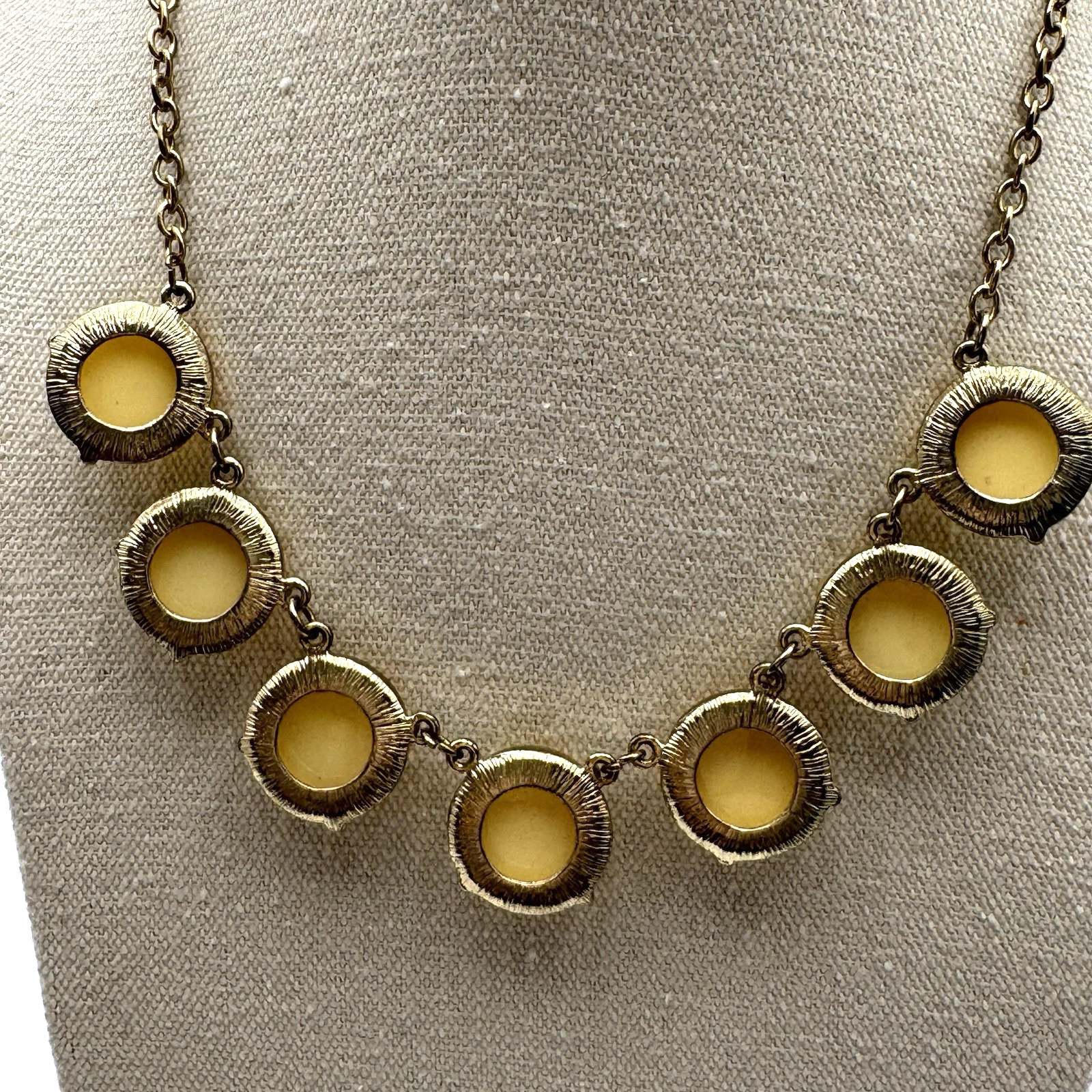 Yellow Statement Necklace Gold Tone Round Bezel Prong Faceted Foiled Beads 17.5″