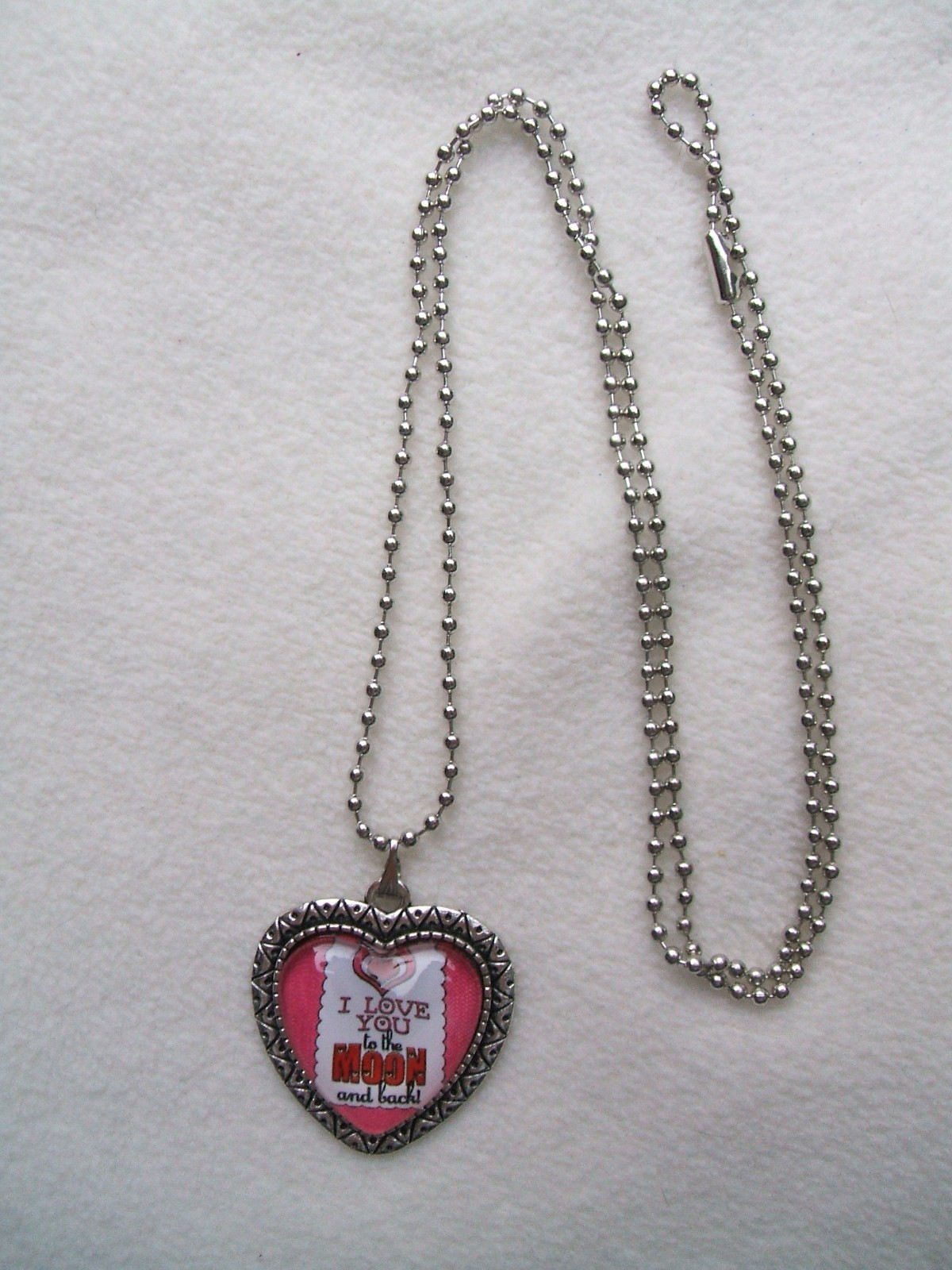 MOON & BACK PENDANT – HEART SHAPED GLASS CABOUCHON, 25″ ball chain (MBP4)