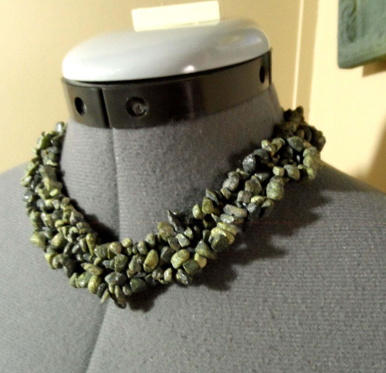 New HOWLITE Green Chip, 4 Strands String Necklace 17″ Marbled Stone Rock Choker