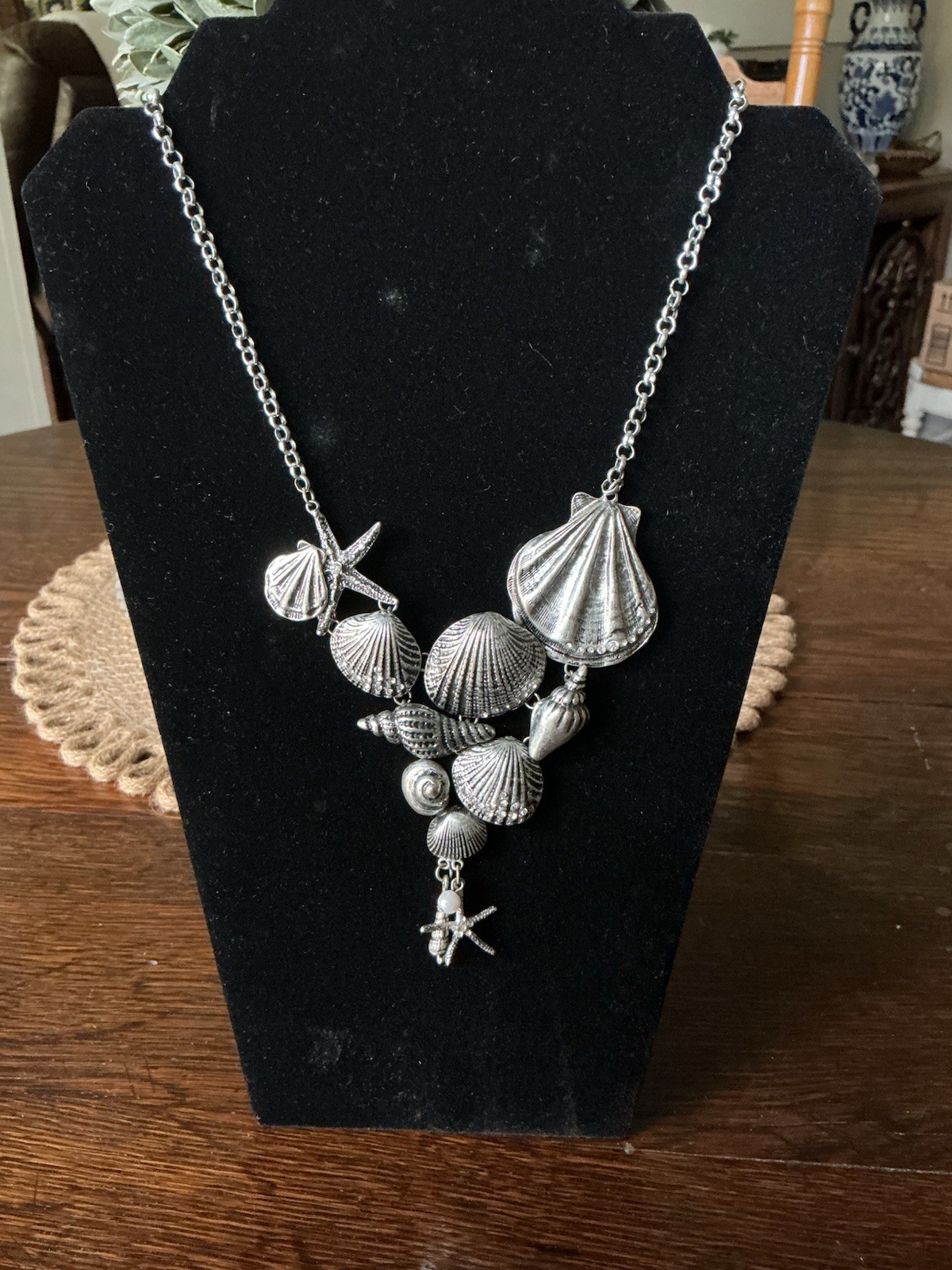 Silver Tone/Pewter Shell Costal Beach Statement Necklace 18” w/ 2” Extender