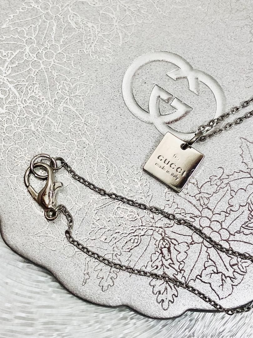 Excellent GUCCI Pendant Top, 925 Sterling Silver + Aftermarket Thin Chain,