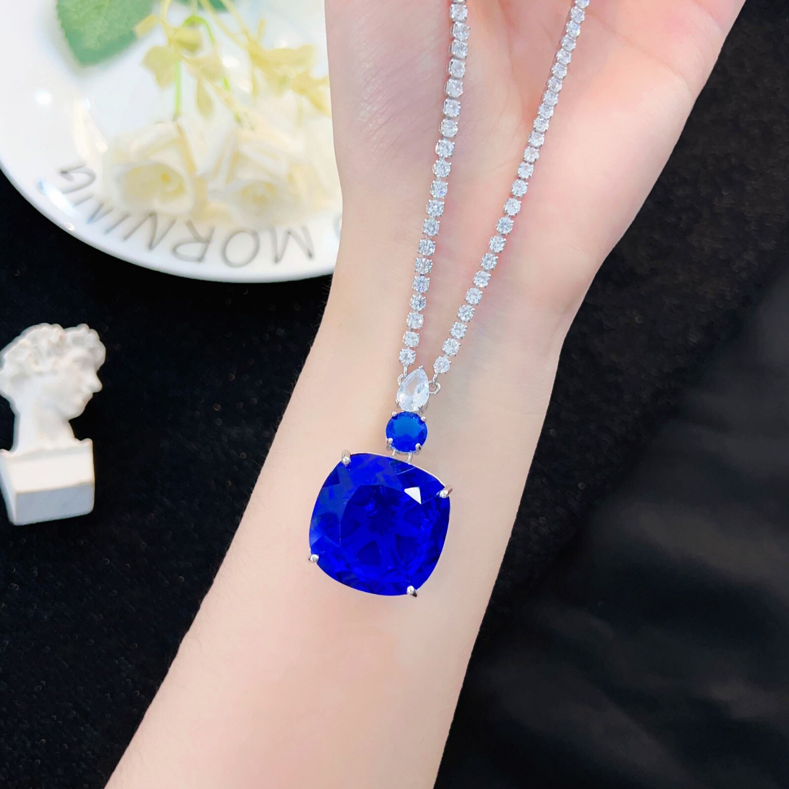 New 25mm Big Blue Topaz Citrine Gems Luxury Women Party Silver Necklace Pendant