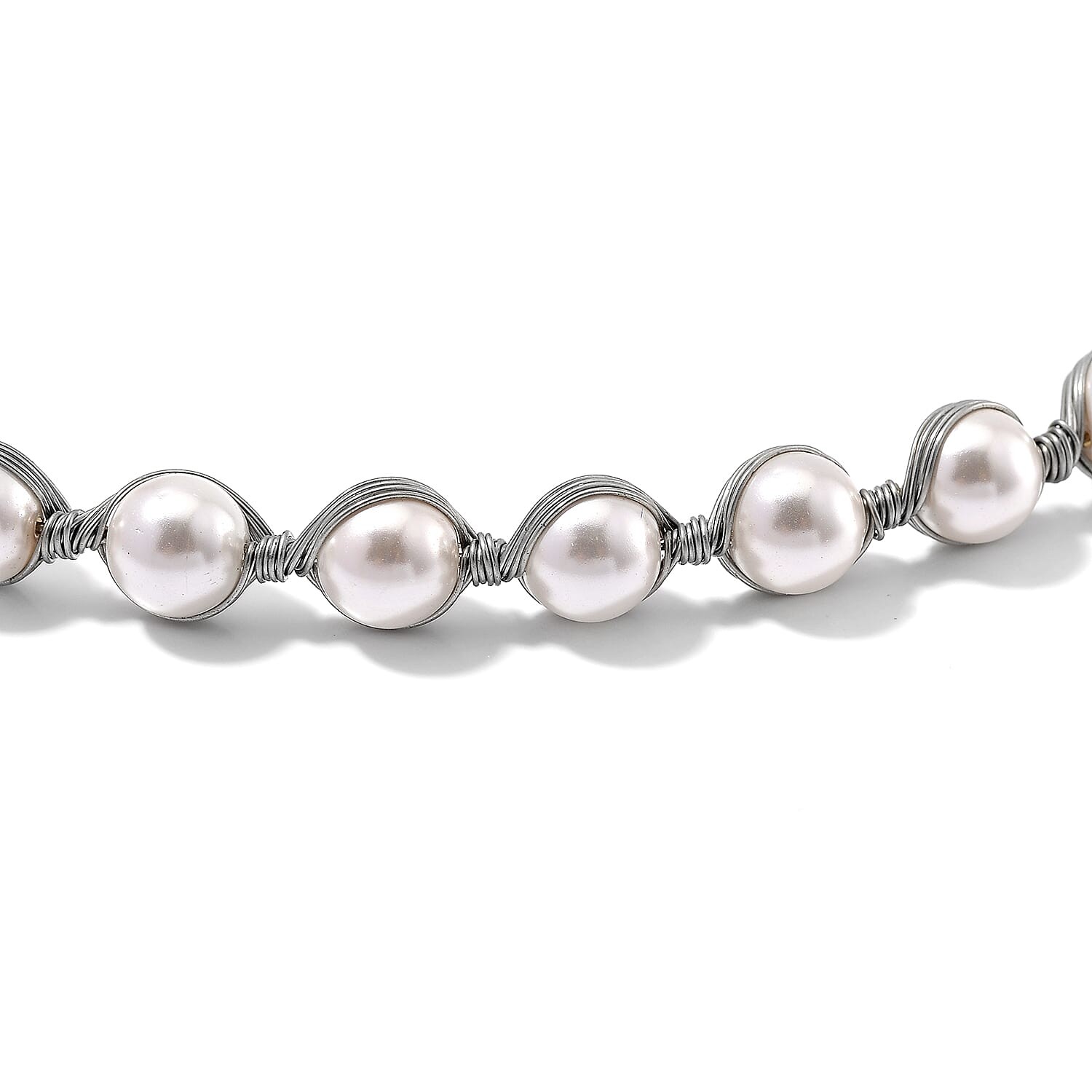 White Shell Pearl Chocker Necklace in Silvertone 16-20 Inches