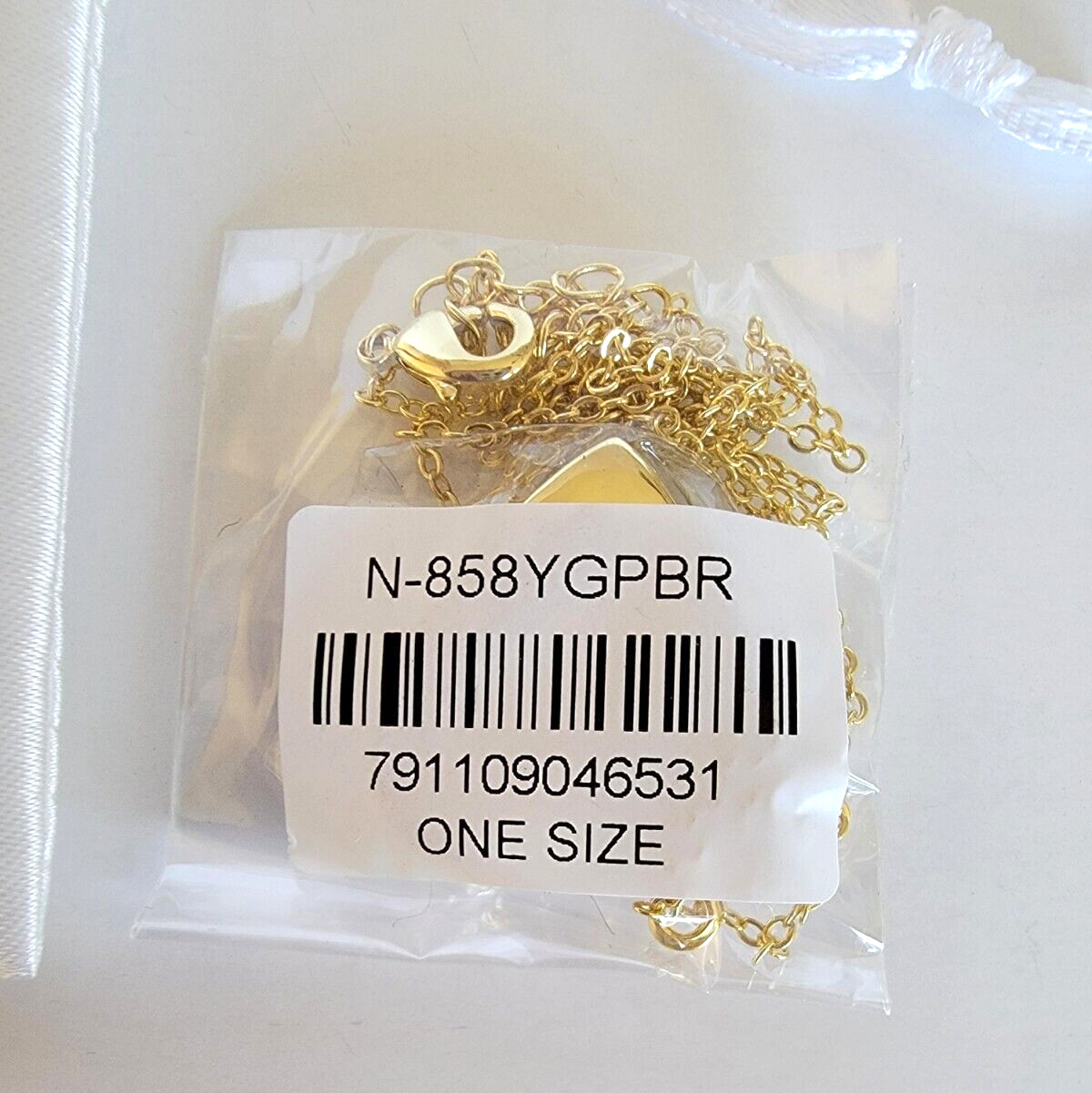 Adornia Engraved MAMA Heart Locket 14K gold Plated Adjustable 16″-18″ MSRP $136