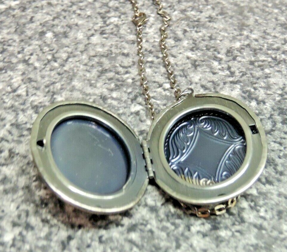 Mermaid Locket w Necklace 1 1/2″ Across Fantasy Photo White w Black Jewelry