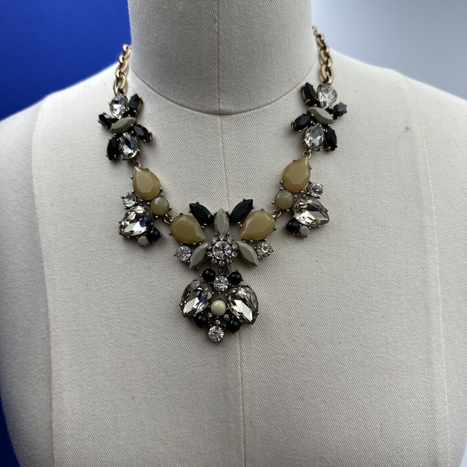 J.Crew Clear, Black, Yellow, And Gray Rhinestone Statement Women’s Necklace 19”
