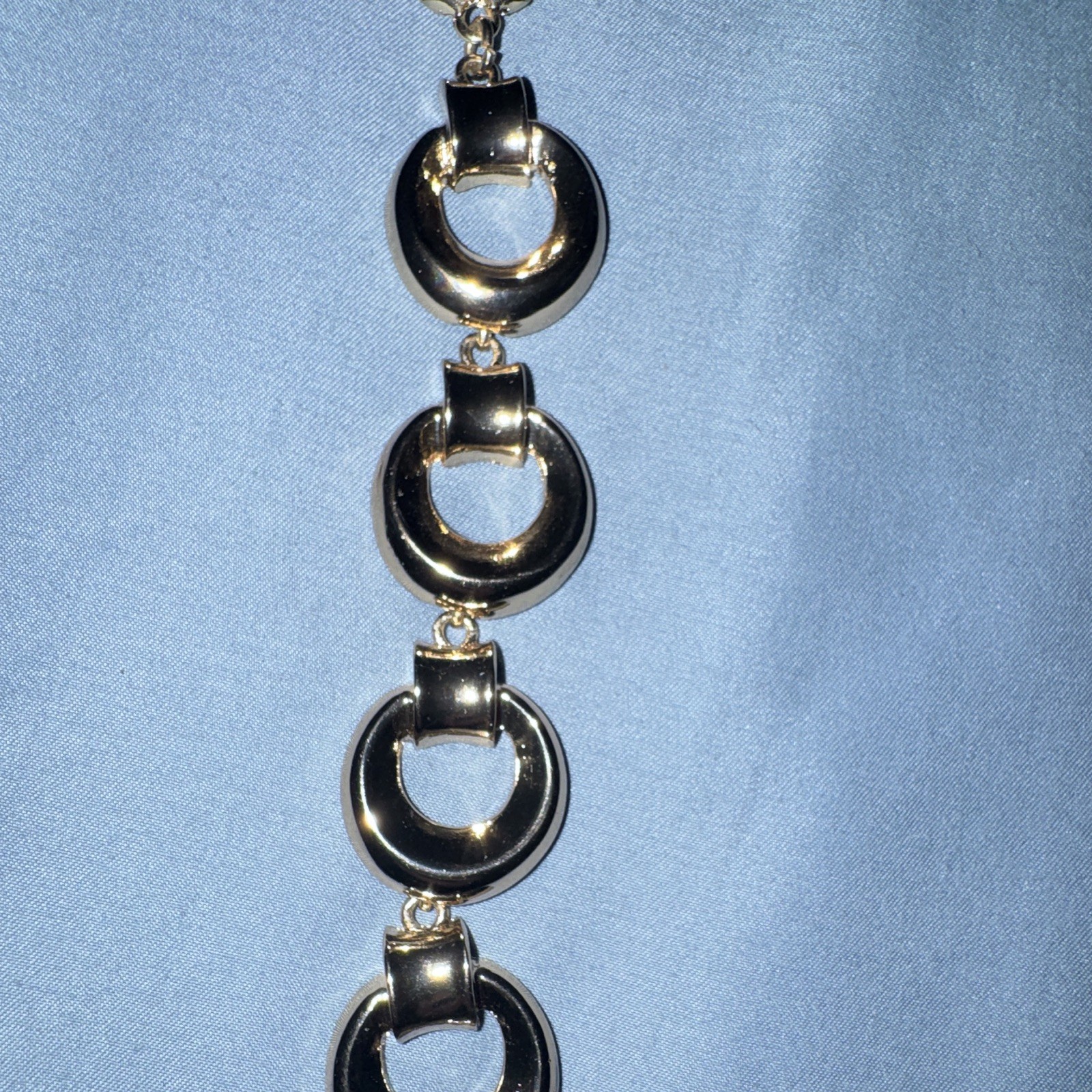Round Link Silver Tone Metal Chain Statement Necklace Toggle Closure No Stone