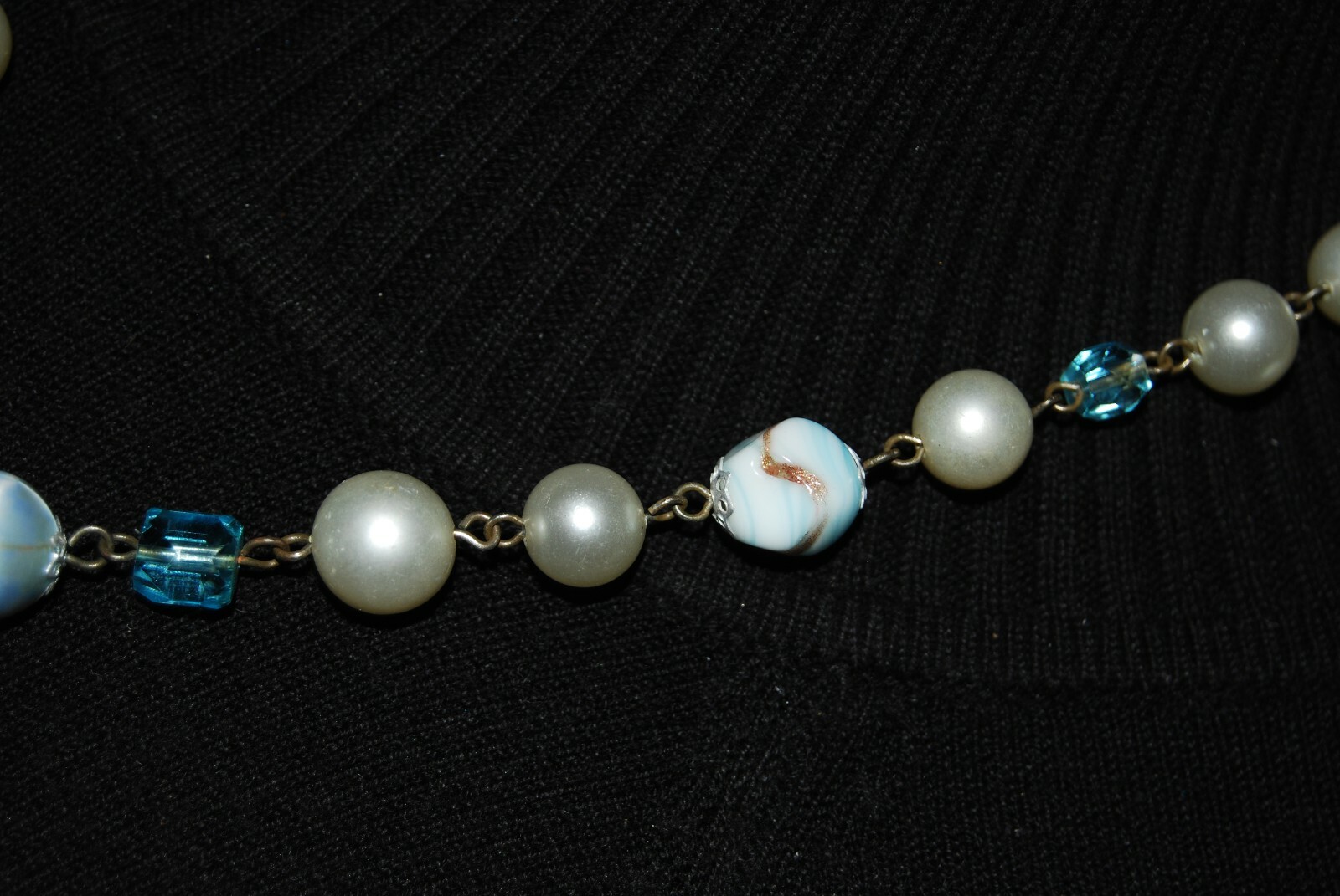Vtg MCM Japan Light Blue Acrylic Beads And Venetian Style Glass Beads Necklace