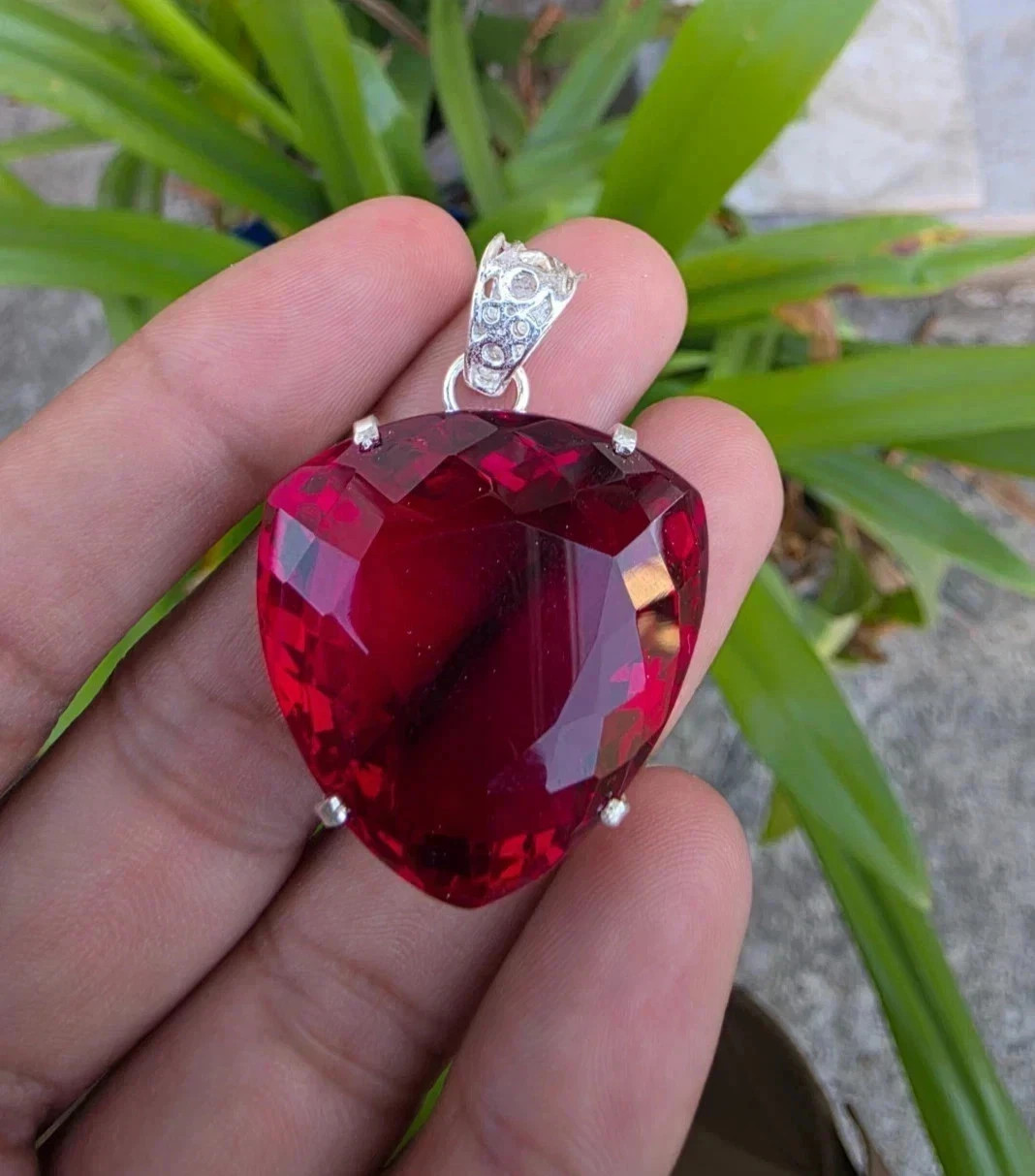 20 Ct Natural Red Ruby Trillion Certified Loose Gemstone 925Solid Silver Pendant