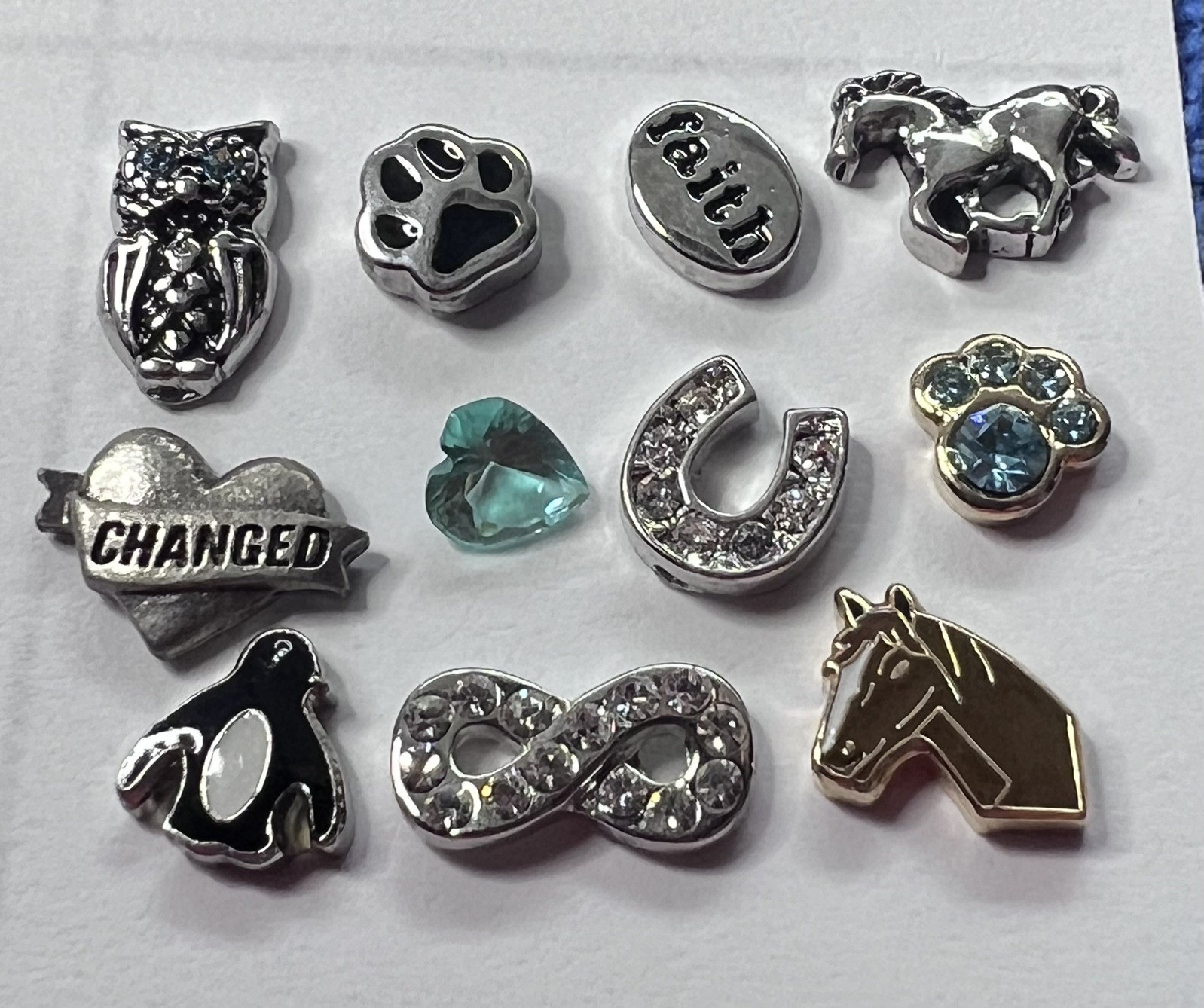 Origami Owl Living Locket Legacy Round Silver Hinged w/ Set of 11 Charms Lot