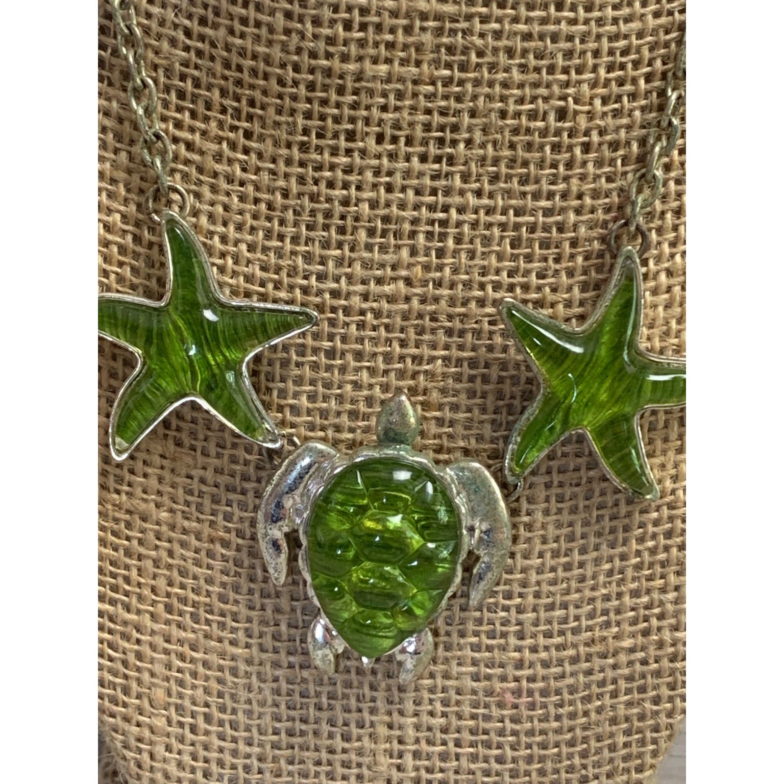 Green Sea Turtle Starfish Necklace Silver Tone Coastal Beach Jewelry 16 Inch