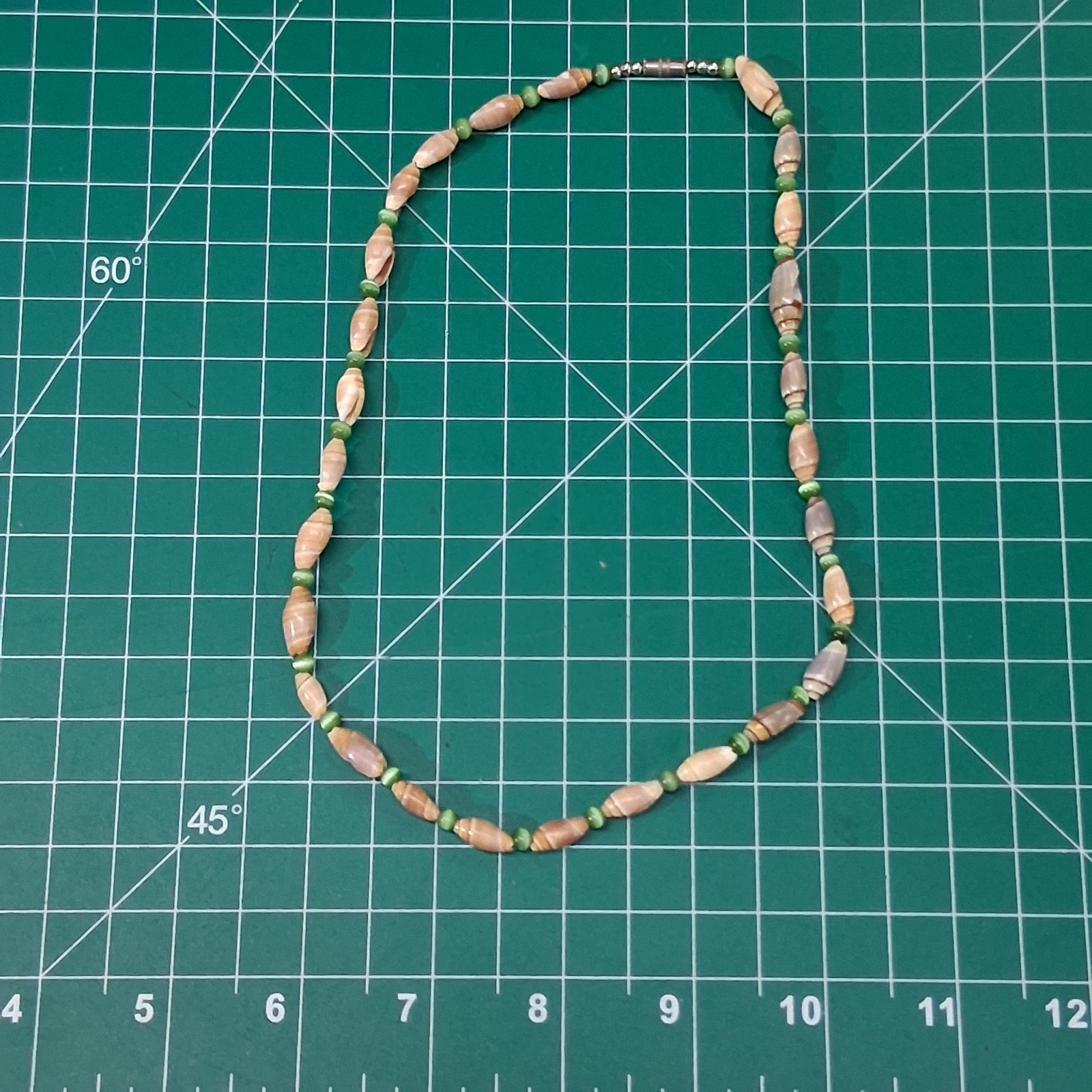 Vintage Tan Conch Sea Shell Green Glass Cats Eye Bead 16” Necklace