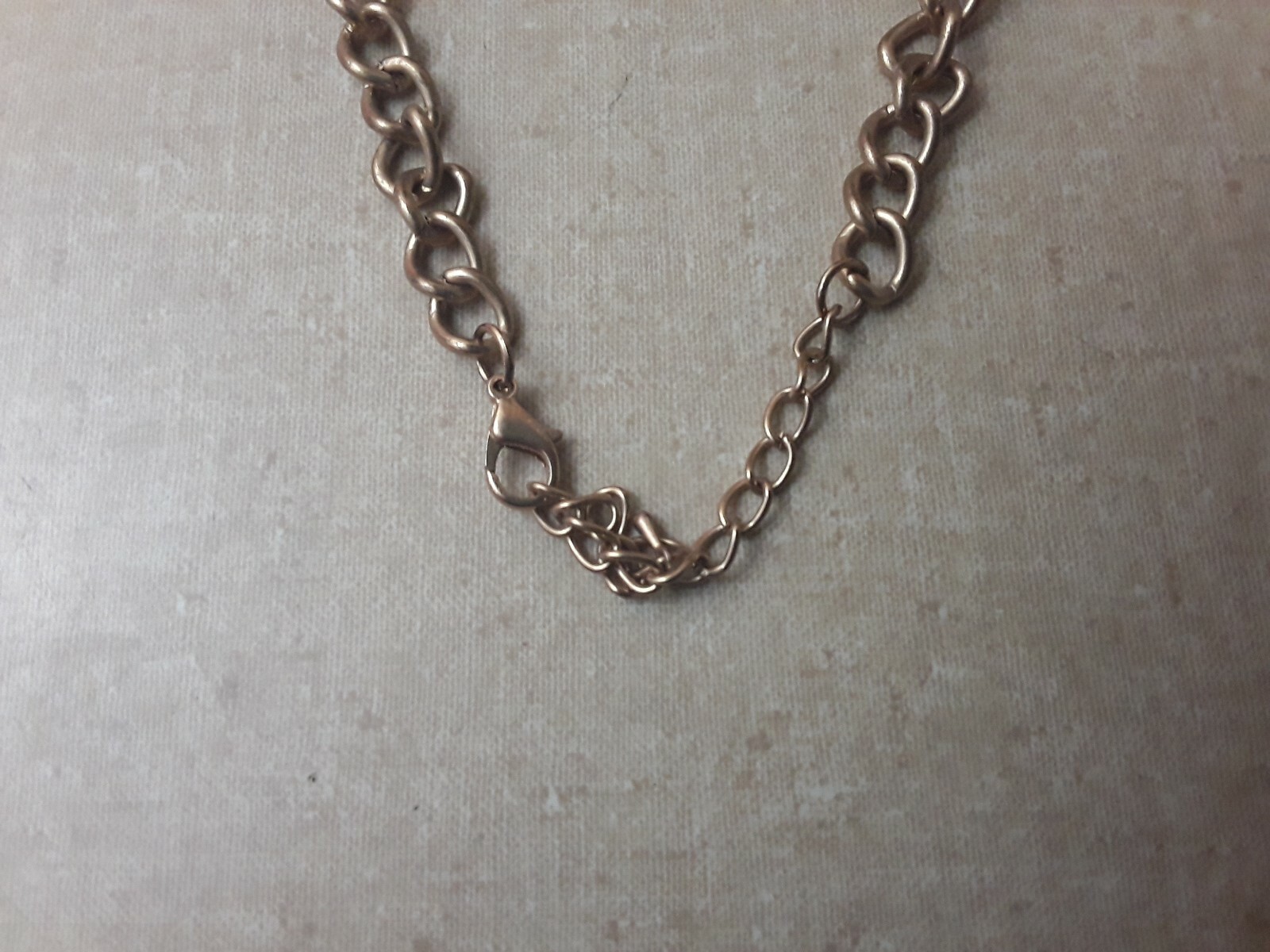 Gold Tone Pink And White Beaded Collar Necklace