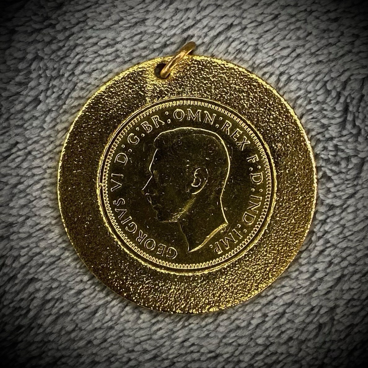 British Half Penny Coin – 1943 – George VI – Gold-Plated Pendant