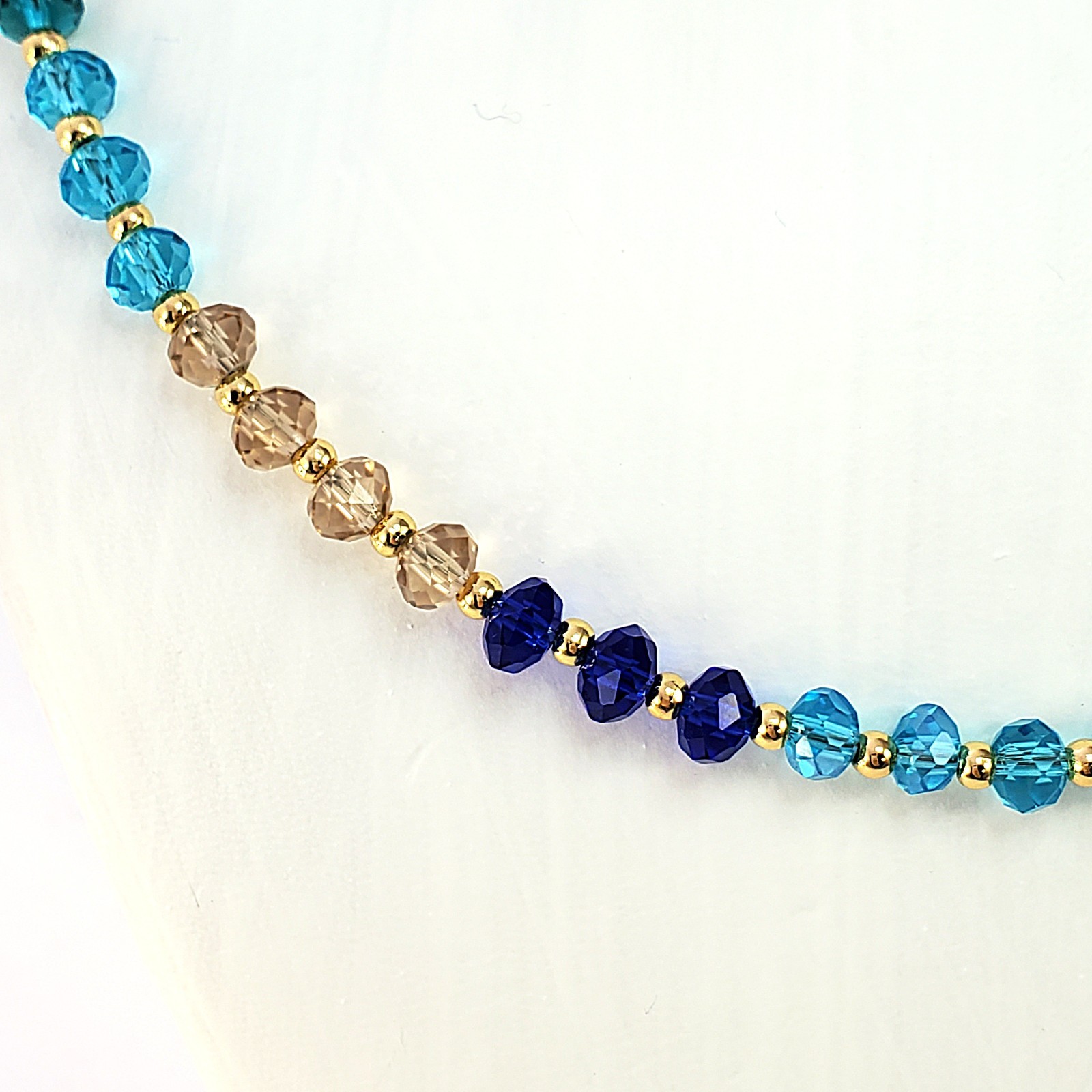 Multicolor Faceted Rondelle Glass Bead Necklace Gold Tone 17.5″ to 19″