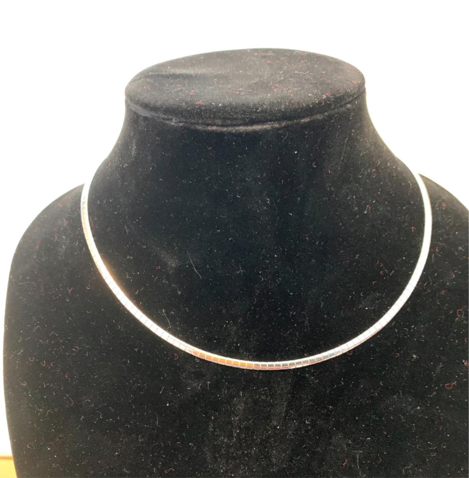 18 INCH 3MM STAINLESS STEEL SILVER DOMED OMEGA WITH LOBSTER CLAW CLASP