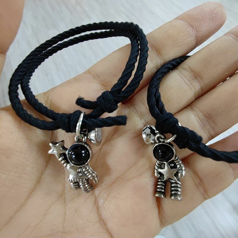 2pcs Magnetic Couple Love Space Astronaut Heart Pendant Necklace Fashion Jewelry