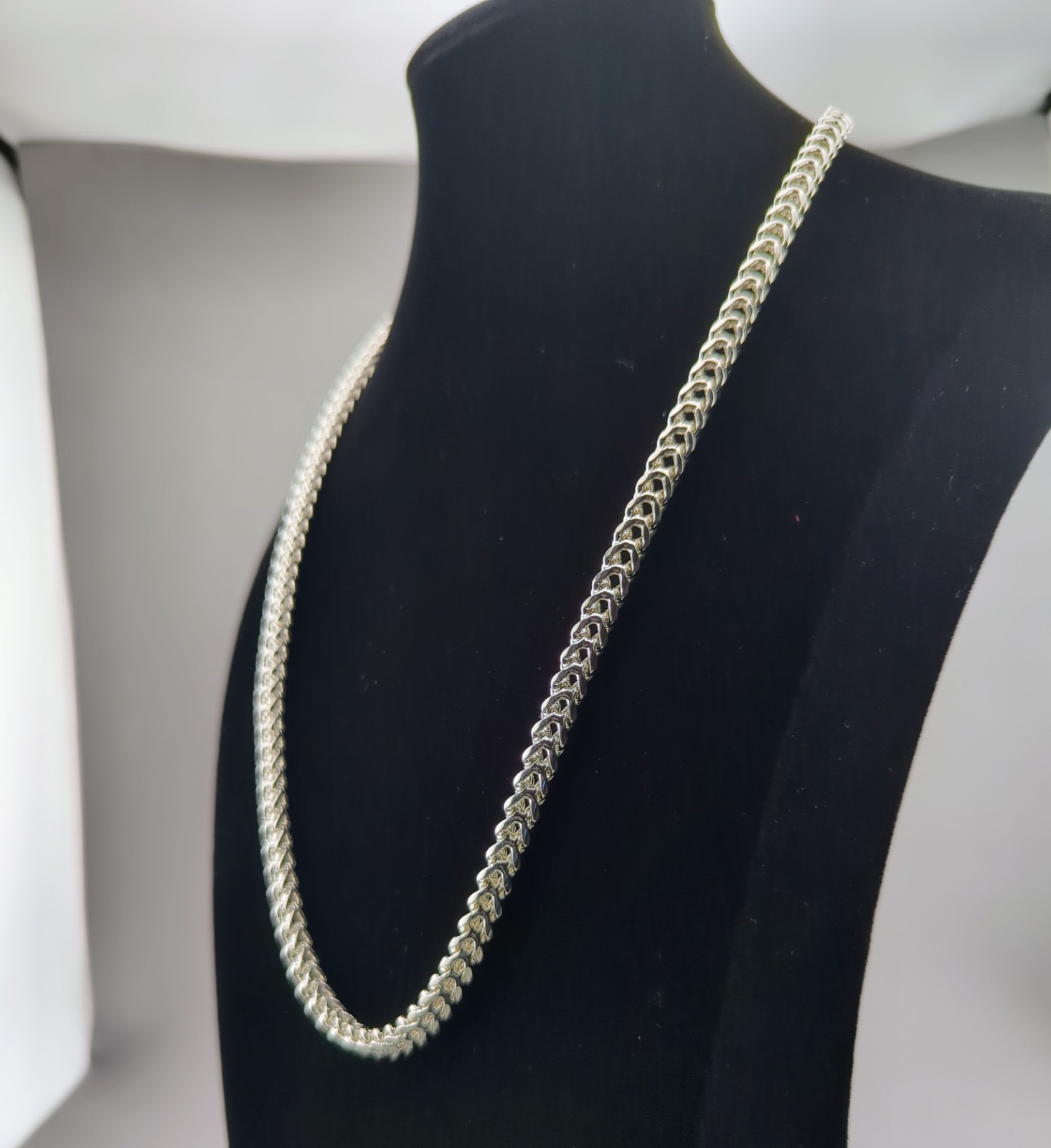 Silver-Tone Franco Chain Necklace 26” 7mm Heavy 62g Marked 925 Italy Fashion
