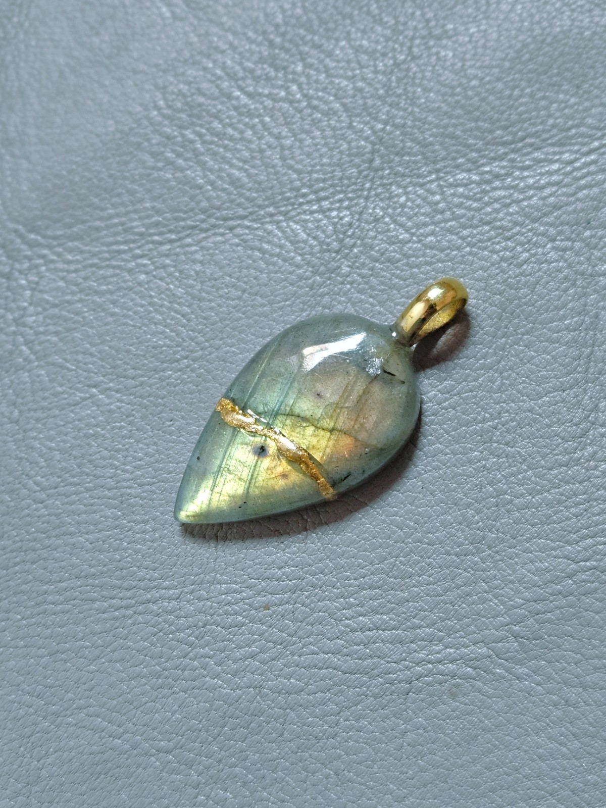 Kintsugi Art With Labradorite Gemstone Pendant Jewelry Repaired Beautiful Gift
