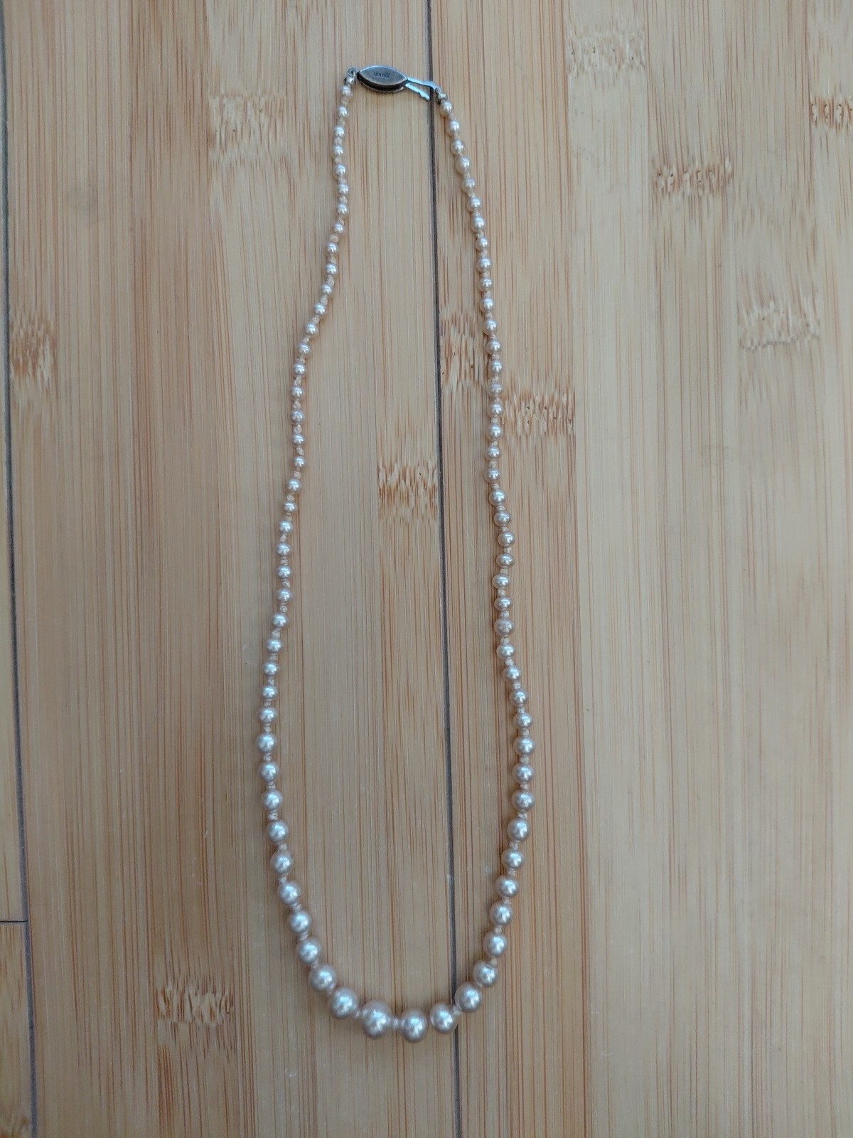 Taper Pearl Necklace Choker 18″ Sterling Clasp Champaign Color Quiet Luxury