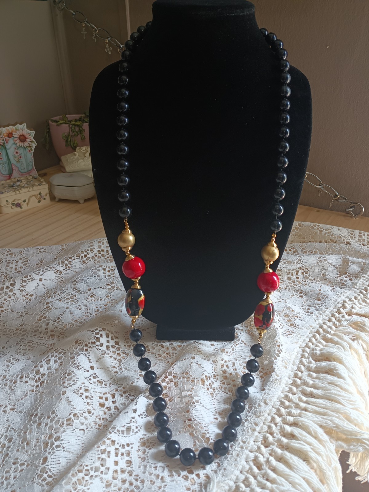 Black Plastic Beaded Necklace Red & Gold Tone Accent Beads Barrel Clasp 40in