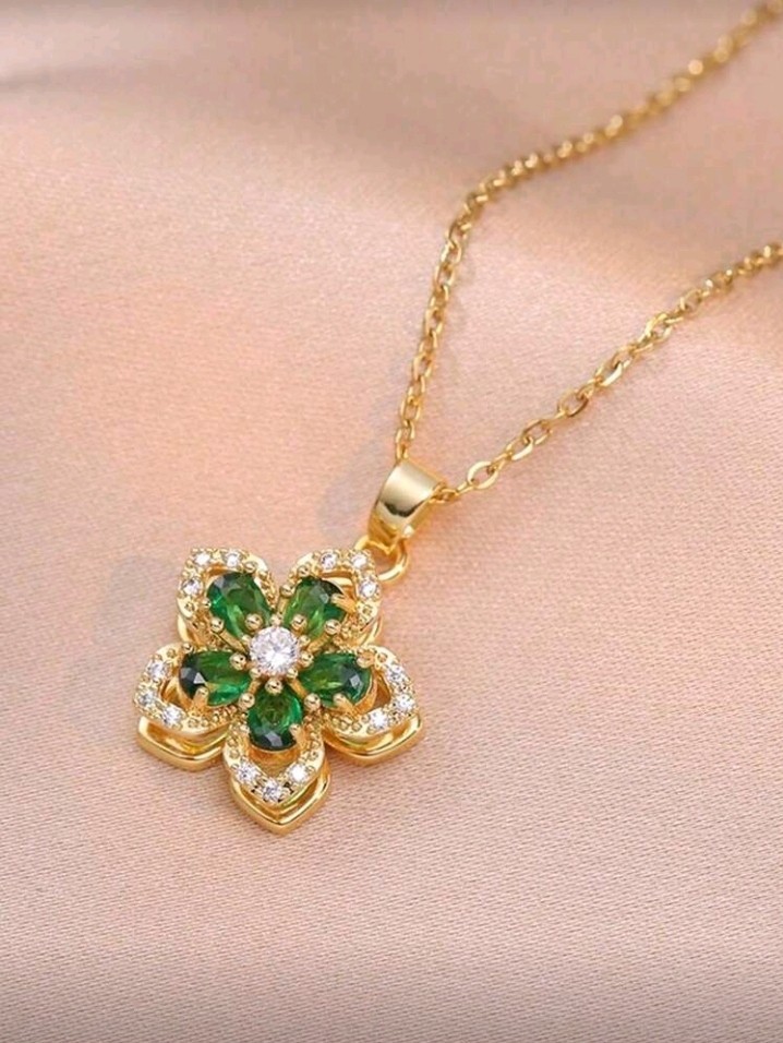 Gold-Plated Copper Clover Rotating Necklace Green and White/Colorless CZ