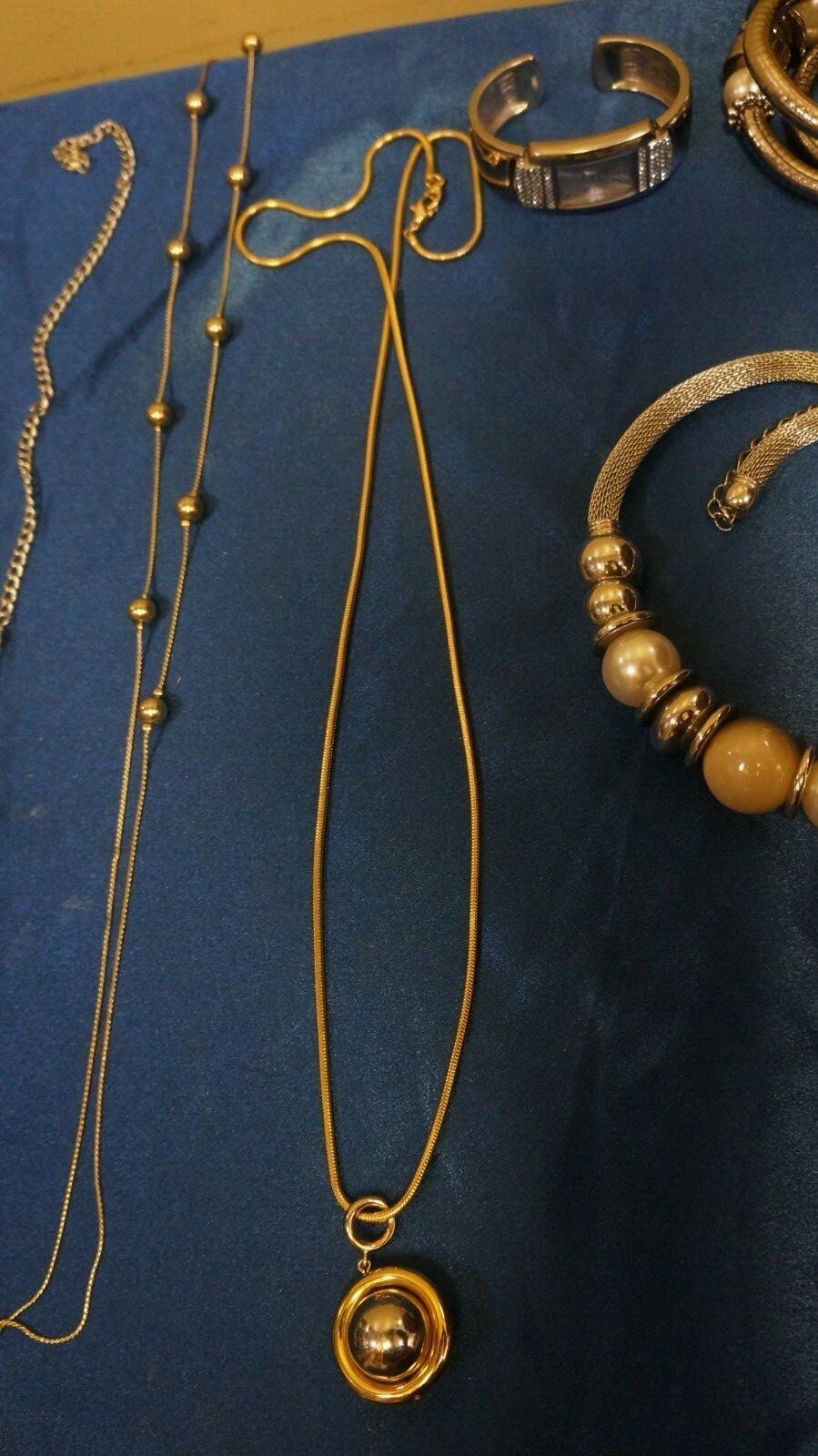 LOT OF 6 COSTUME JEWELRY-5 NECKLACES-1 BRACELET UNKNOWN STONE