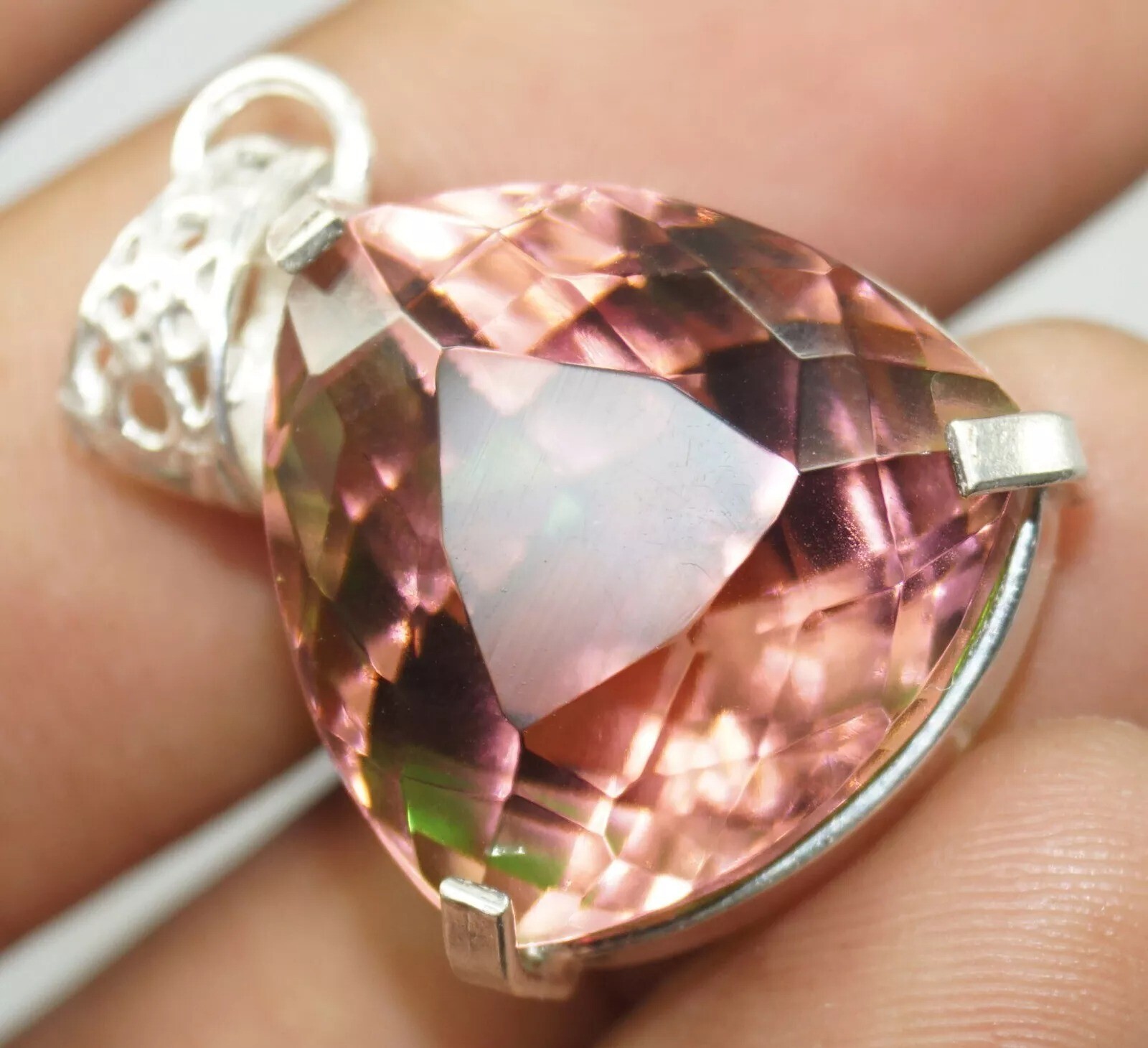 Certified 51.38 Ct Trillion Natural Zultanite 7 Color Pendant 925 Silver Jewelry