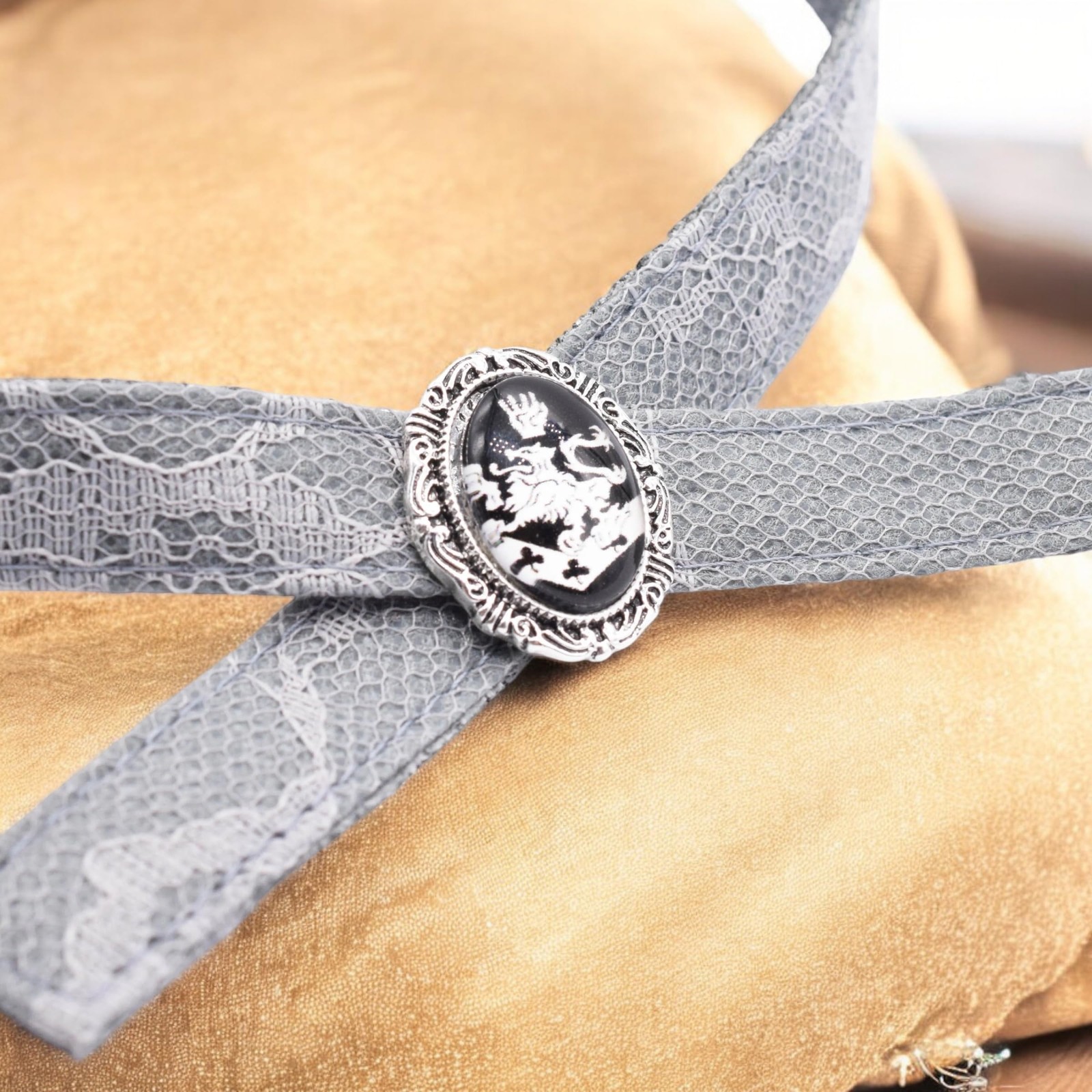 PRINCESS CUTENESS STORE Alice Cullen Vampire Victorian Choker Medium, gray