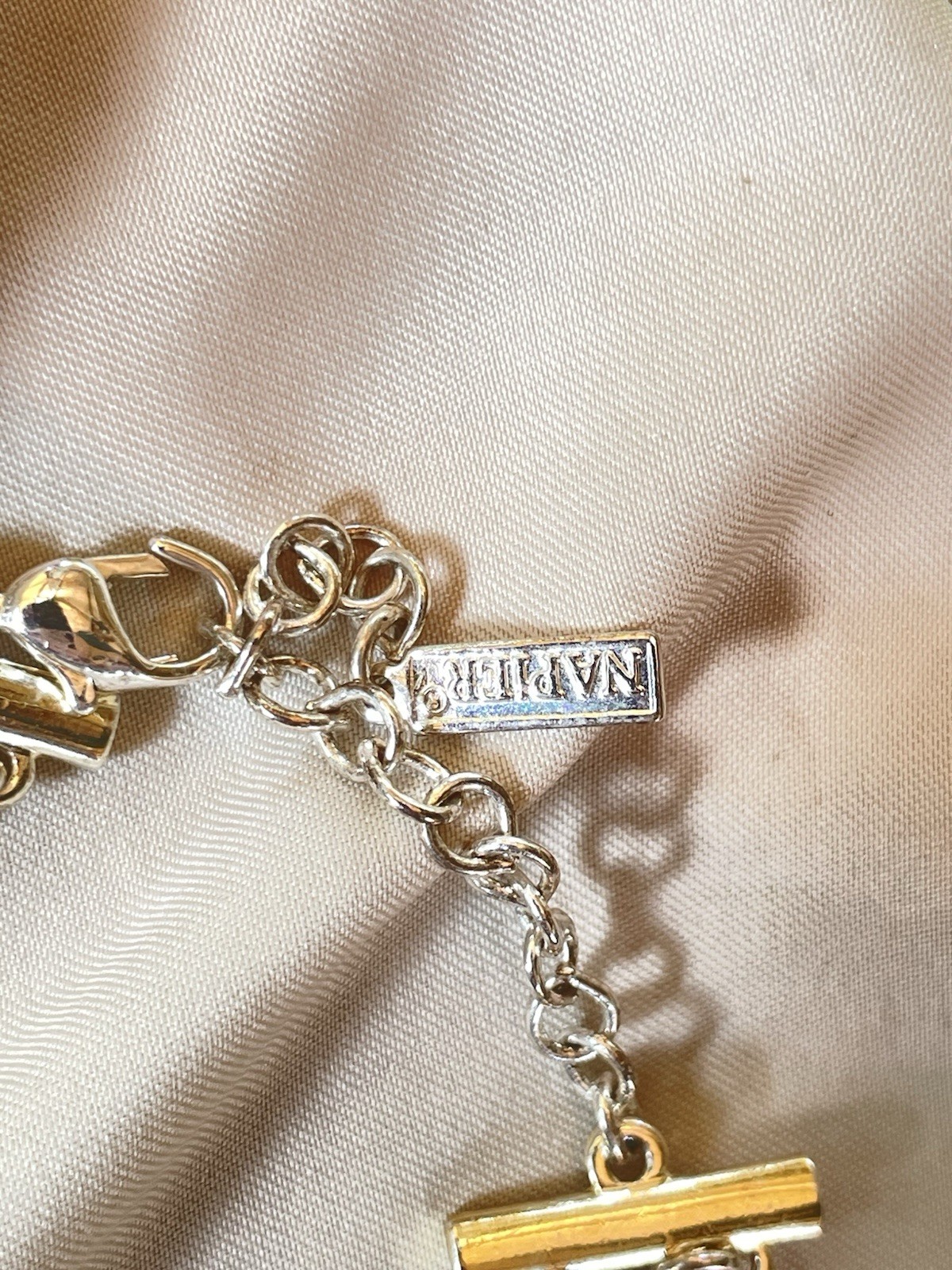 Vintage Napier Signed Silver Tone Double Strand Oval Link Toggle Chain Necklace