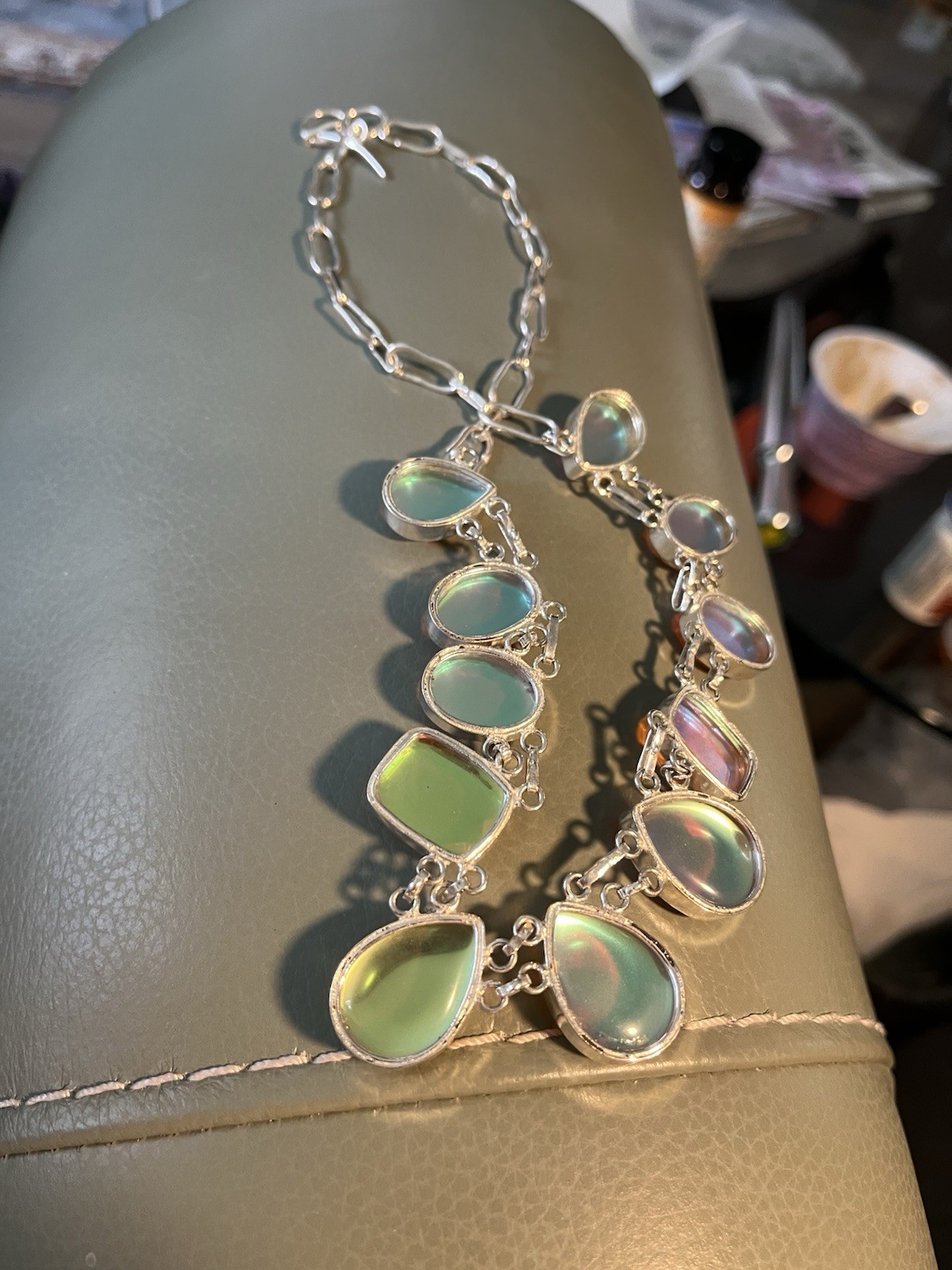 Necklace Fantastic 20” Gold Stones In Silver Pl Metal. FAB