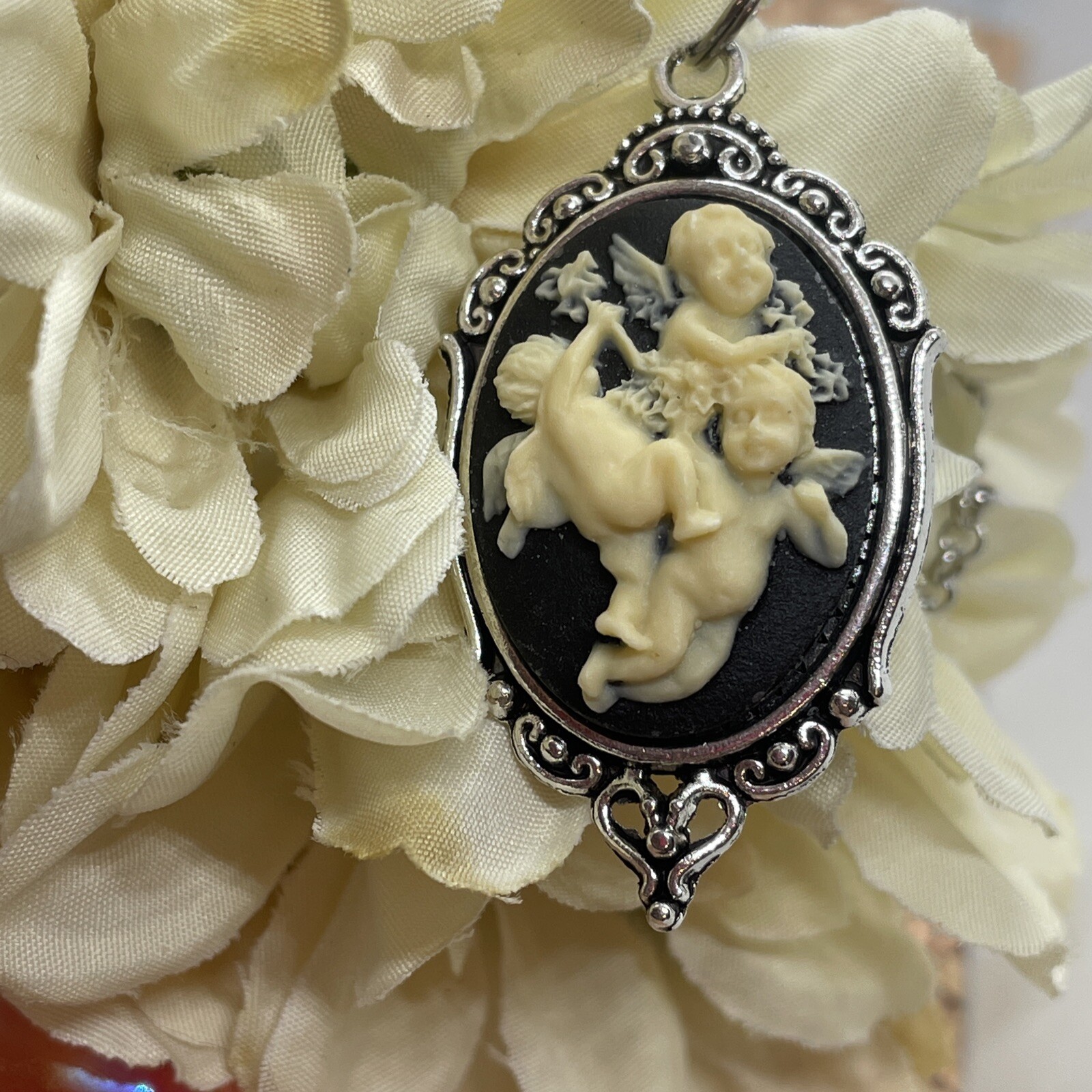 Valentine’s Day Gift ANGEL Wife Cherub Heart Silver Arrow Cupid Cameo Necklace