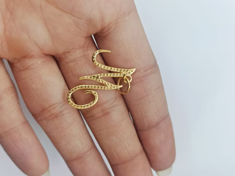 14K Yellow Gold Plated Personalize Initial Pendant 2 Ct Round Simulated Diamond