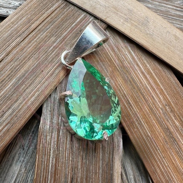 27.65 Ct Certified Natural Green Tourmaline Pendant In 925 Silver – Flawless Gem