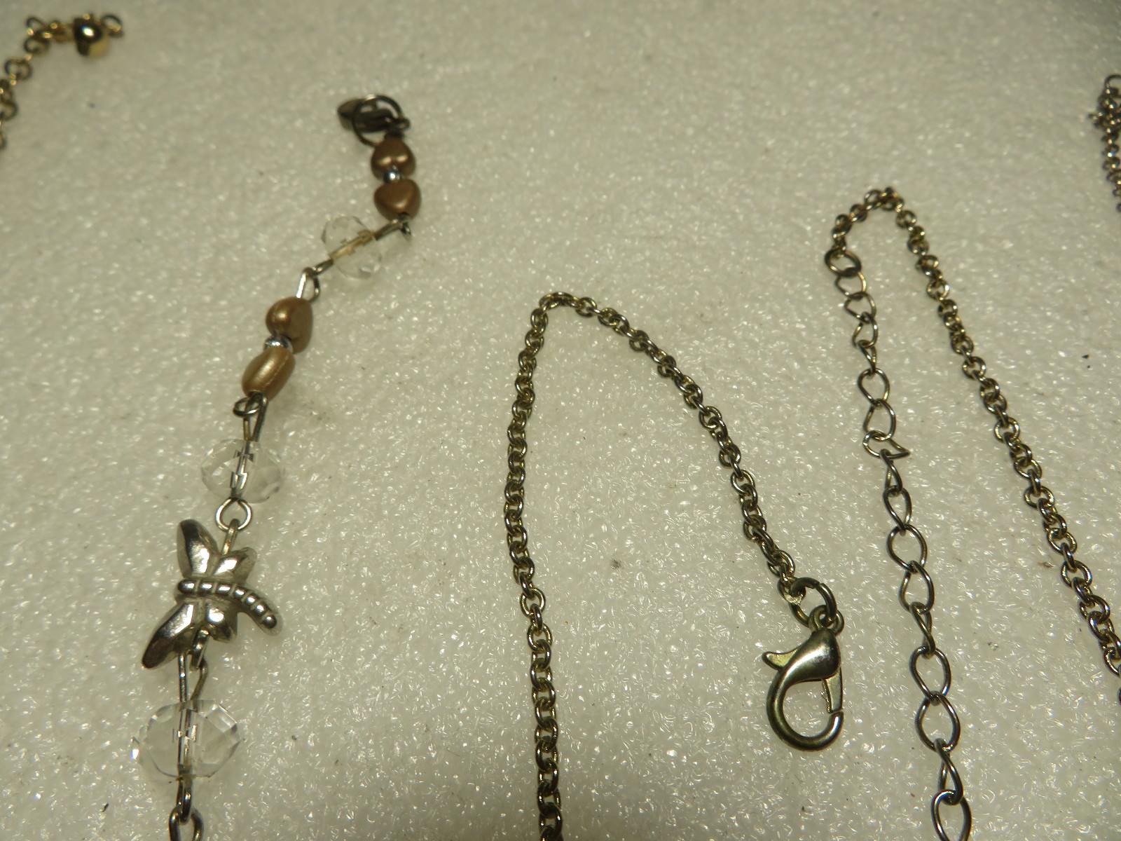 Lot of 8 Jewelry Necklaces Pendant Styles Vary Glod Tone