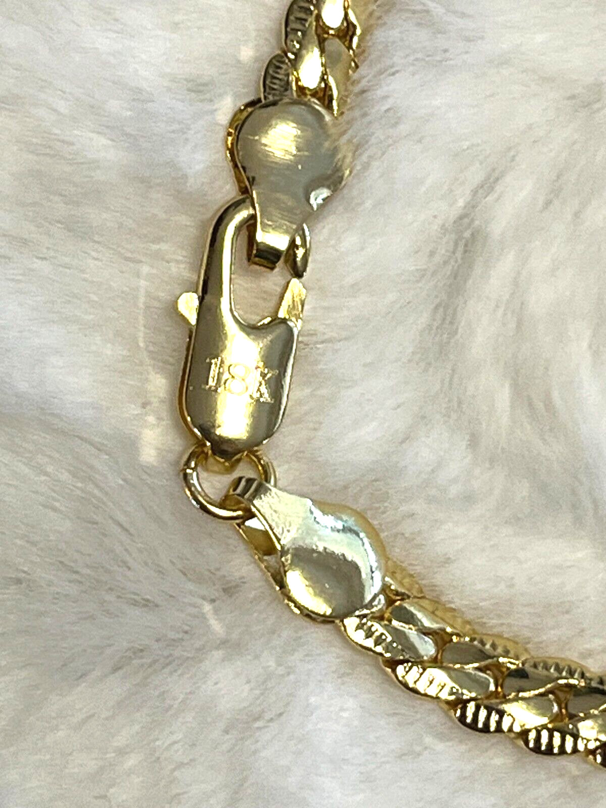 Super Nice 18K Gold Plated Sideways Chain 6mm Wide 20″ Long -Fast Free Shipping