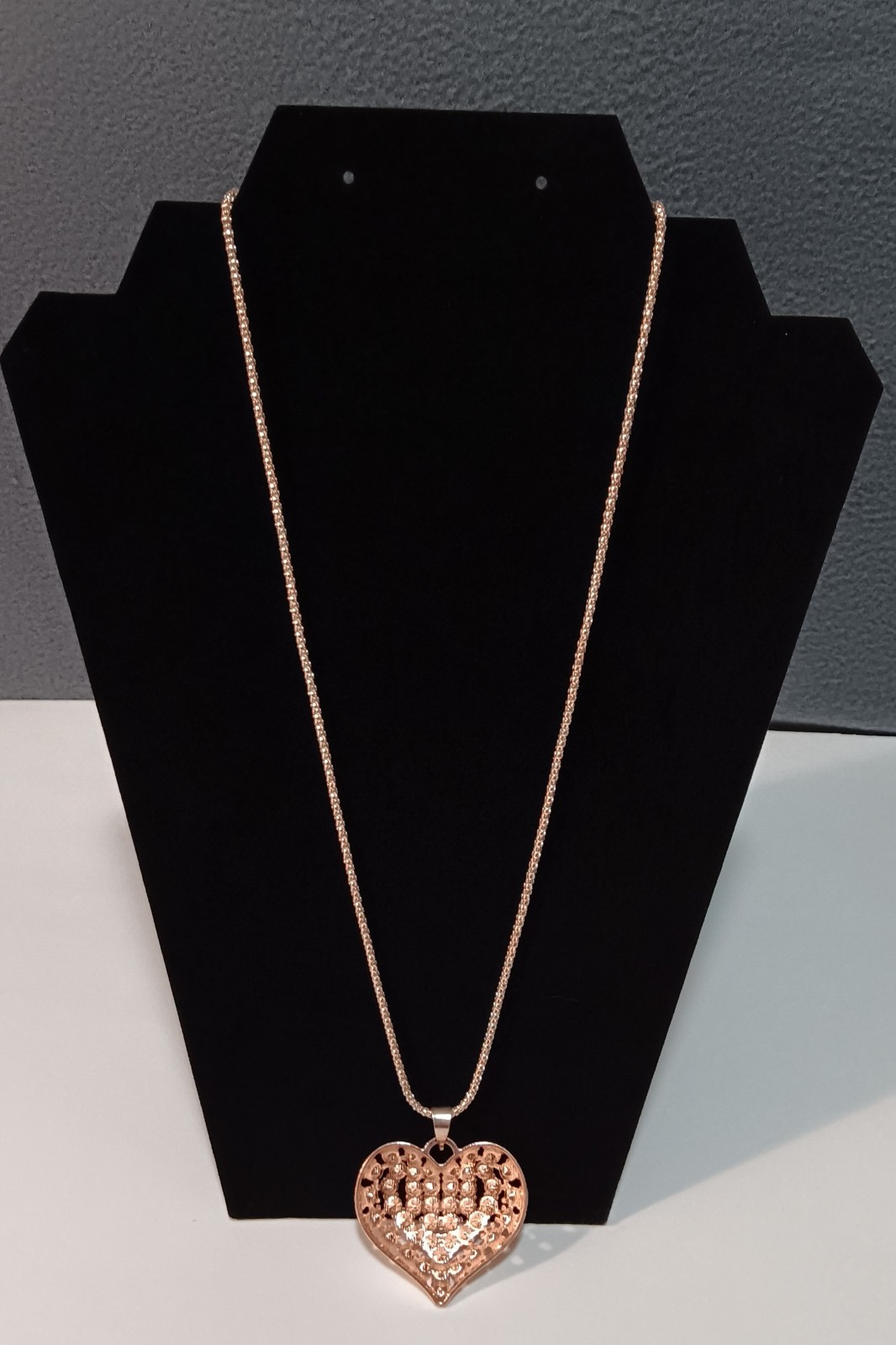 Rose Golden Hollow Heart Pendant Necklace W/Sparkling Rhinestones. Free Shipping