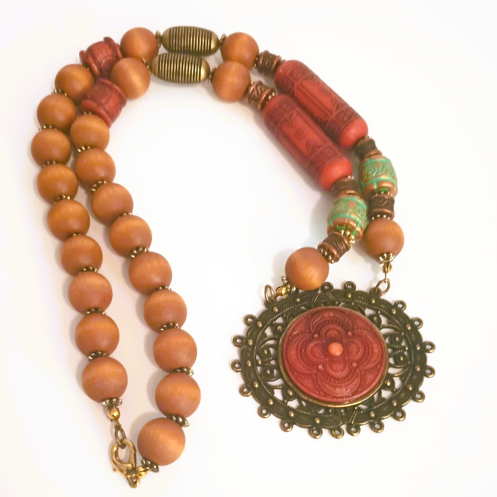 Lady Remington Vintage Necklace 26” Boho Carved Resin & Metal Jewelry