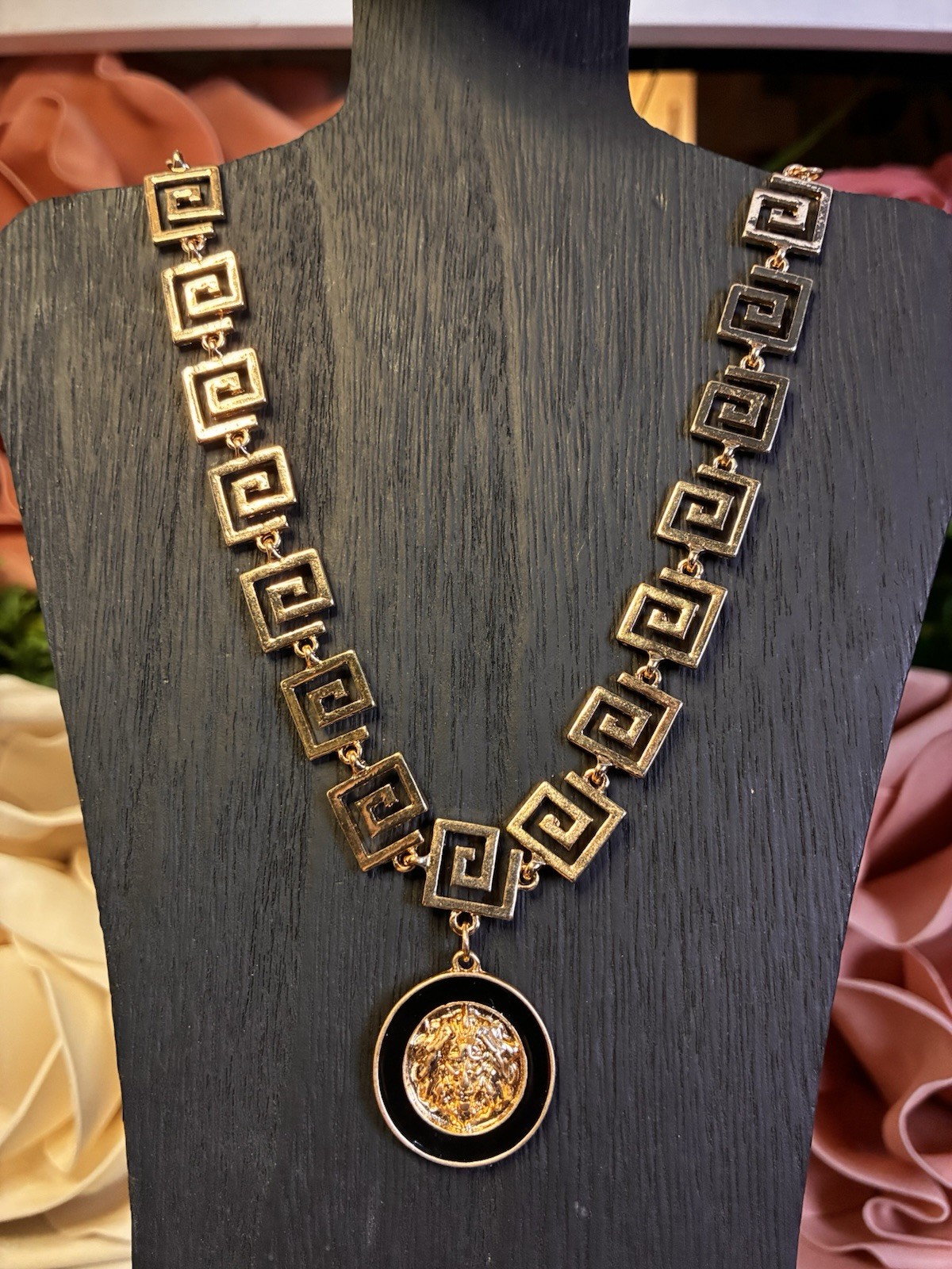 Women Necklace Gold To E Lion Head Medal Pendant Bling Elegant Party Jewelry