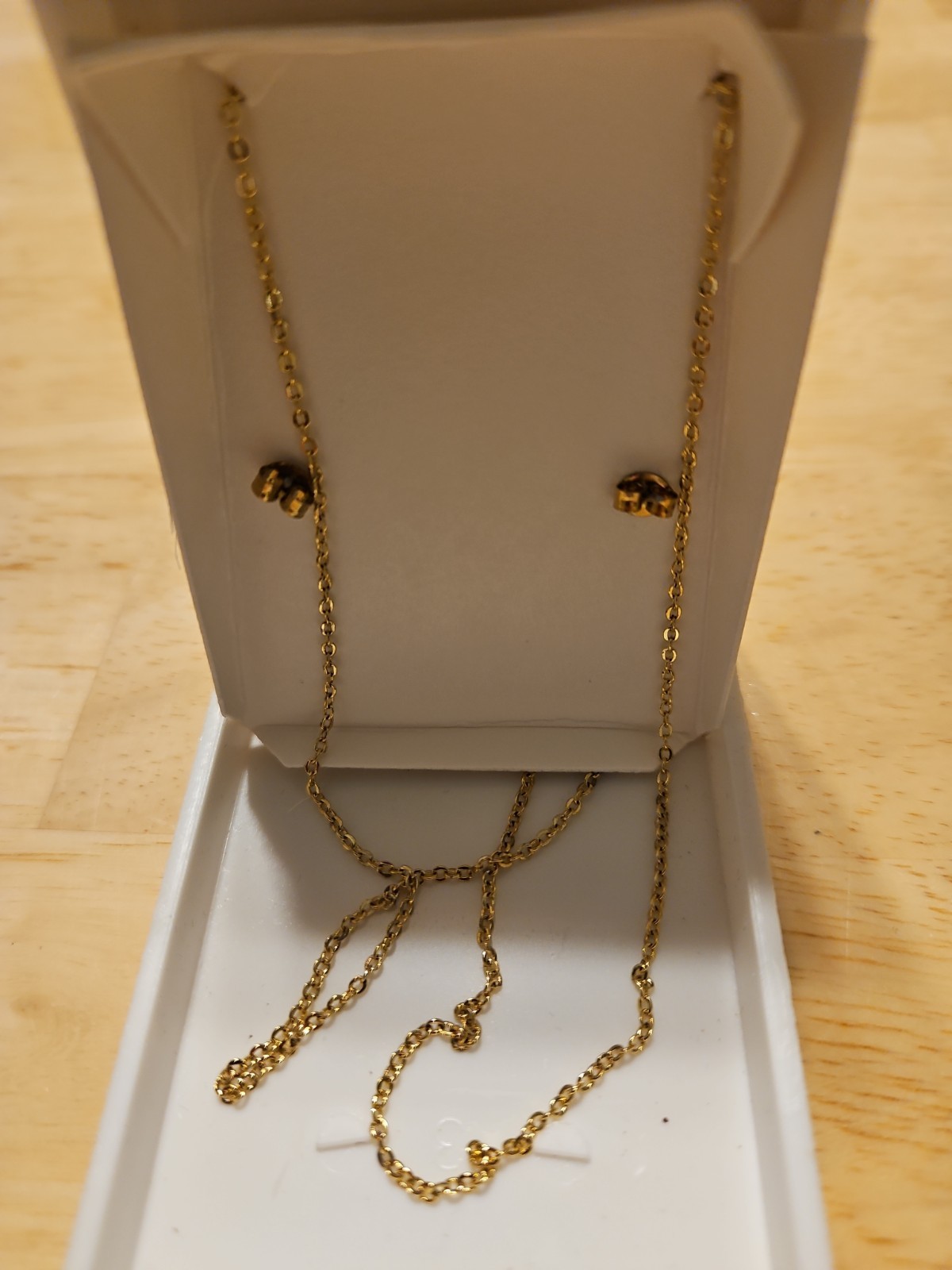 Beautiful 16″ Imitation Gold Necklace Heart Rose w/Post Earrings in Gift Box