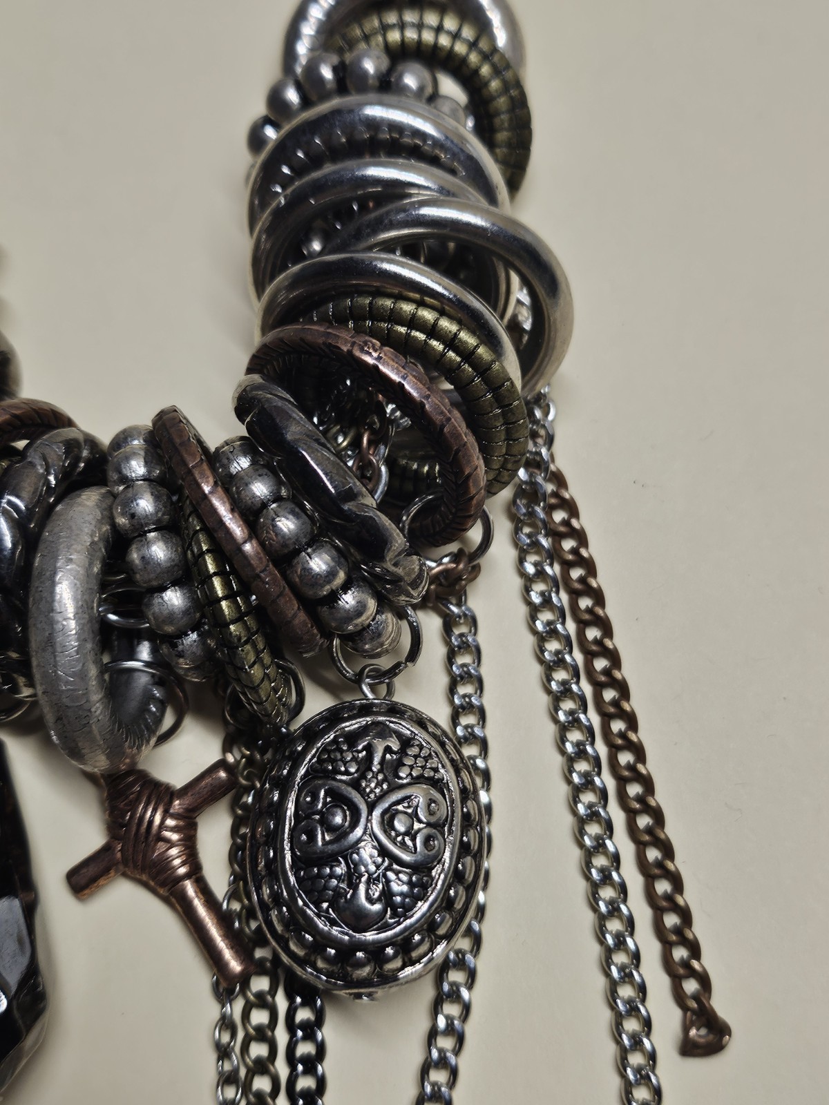 Vntg charm necklace beaded rings various Design Elements silver tone black boho