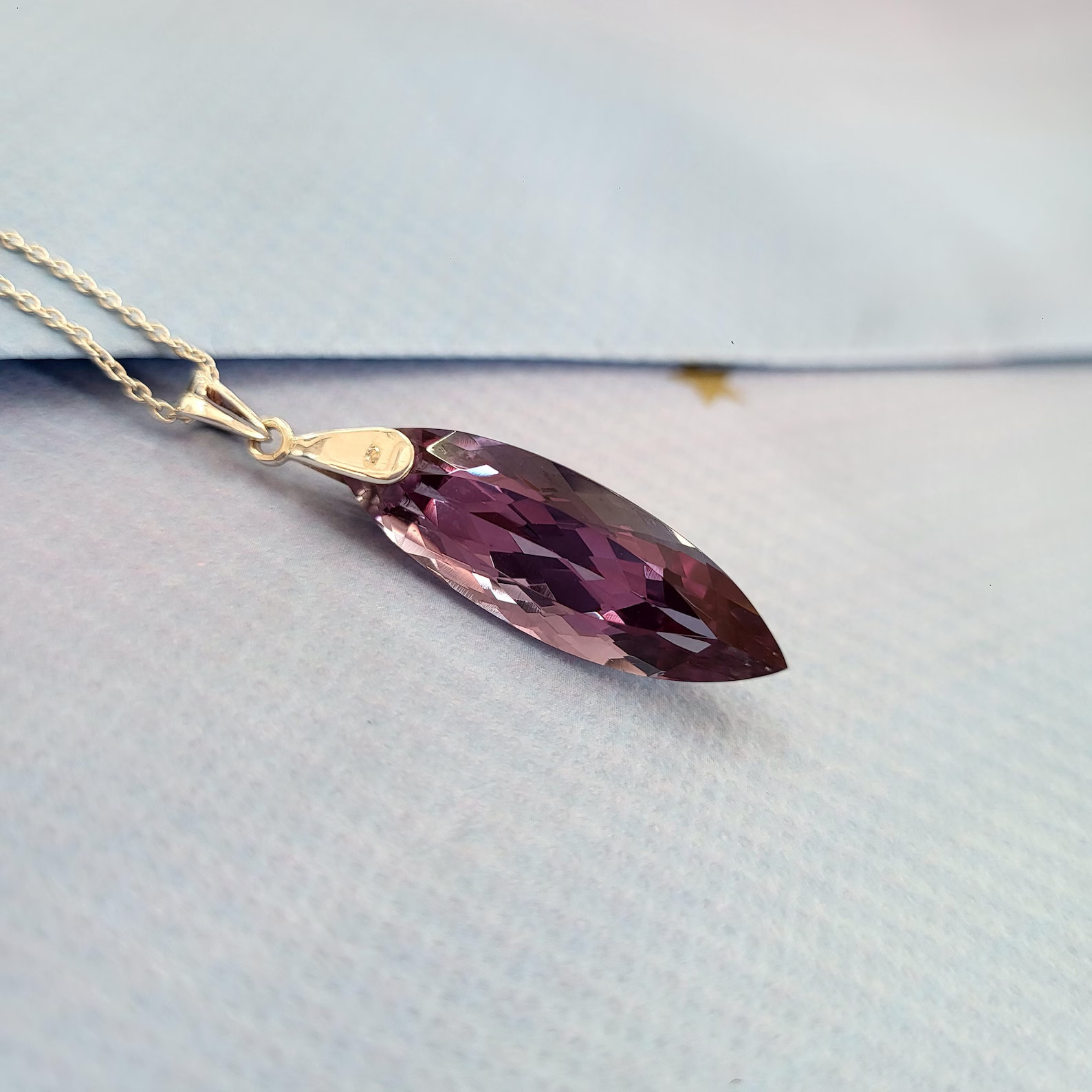 Natural 23.40 CT Color Change Alexandrite Certified Gemstone Pendant 925 Silver