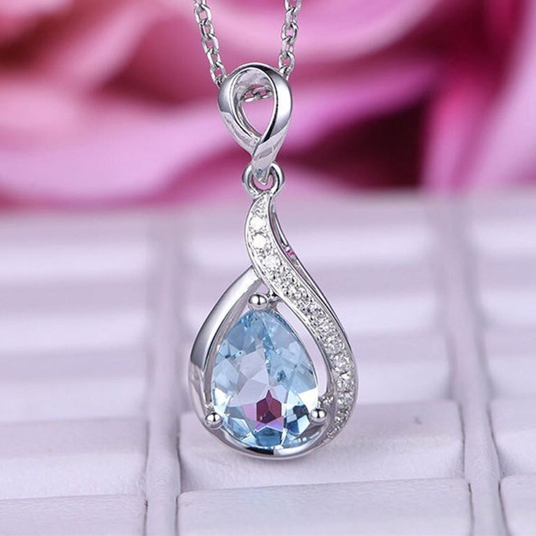 Silver Plated Teardrop Necklace 2 CT Simulated Christmas Gift Pendant for Girls